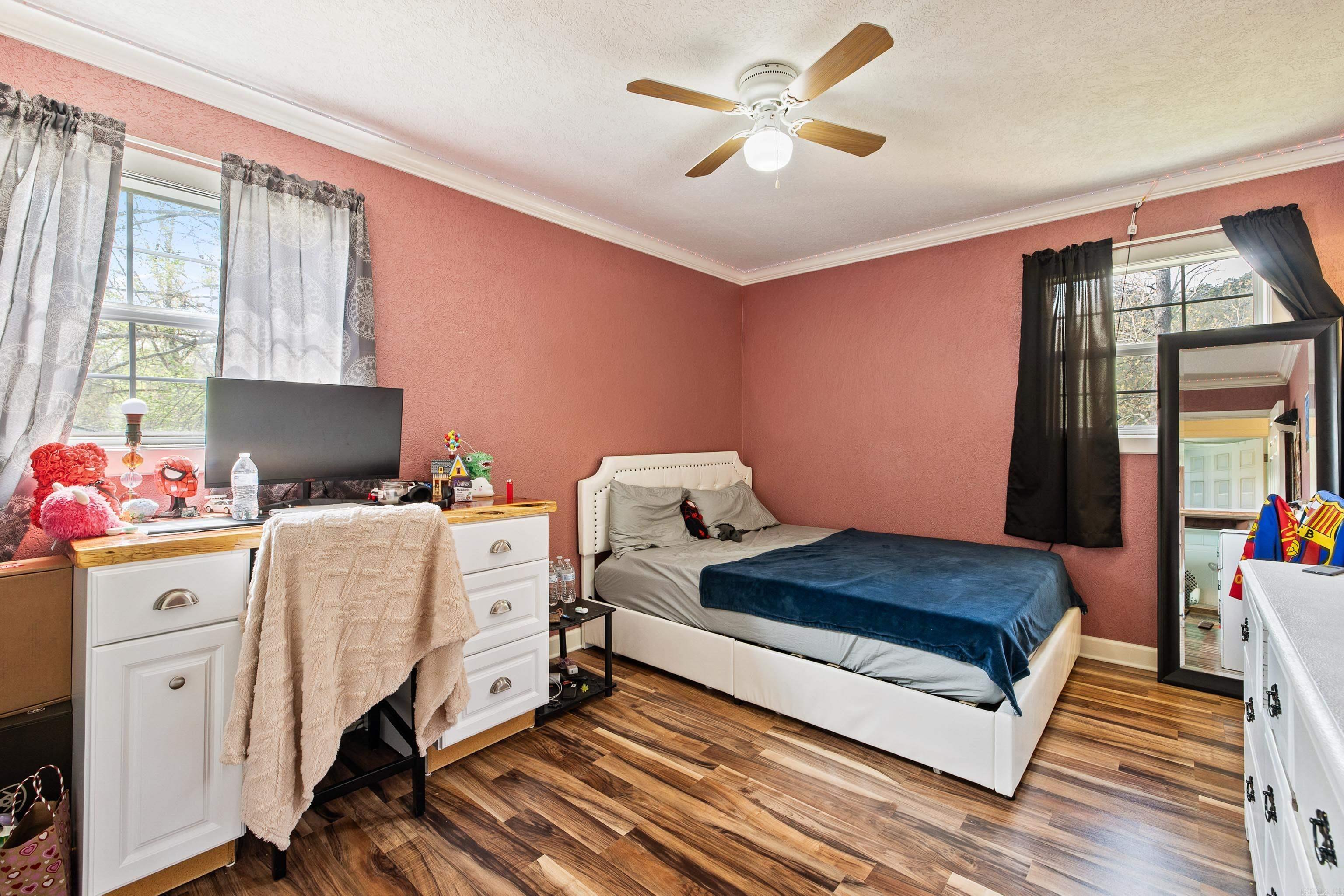 WATSON MANOR - Residential