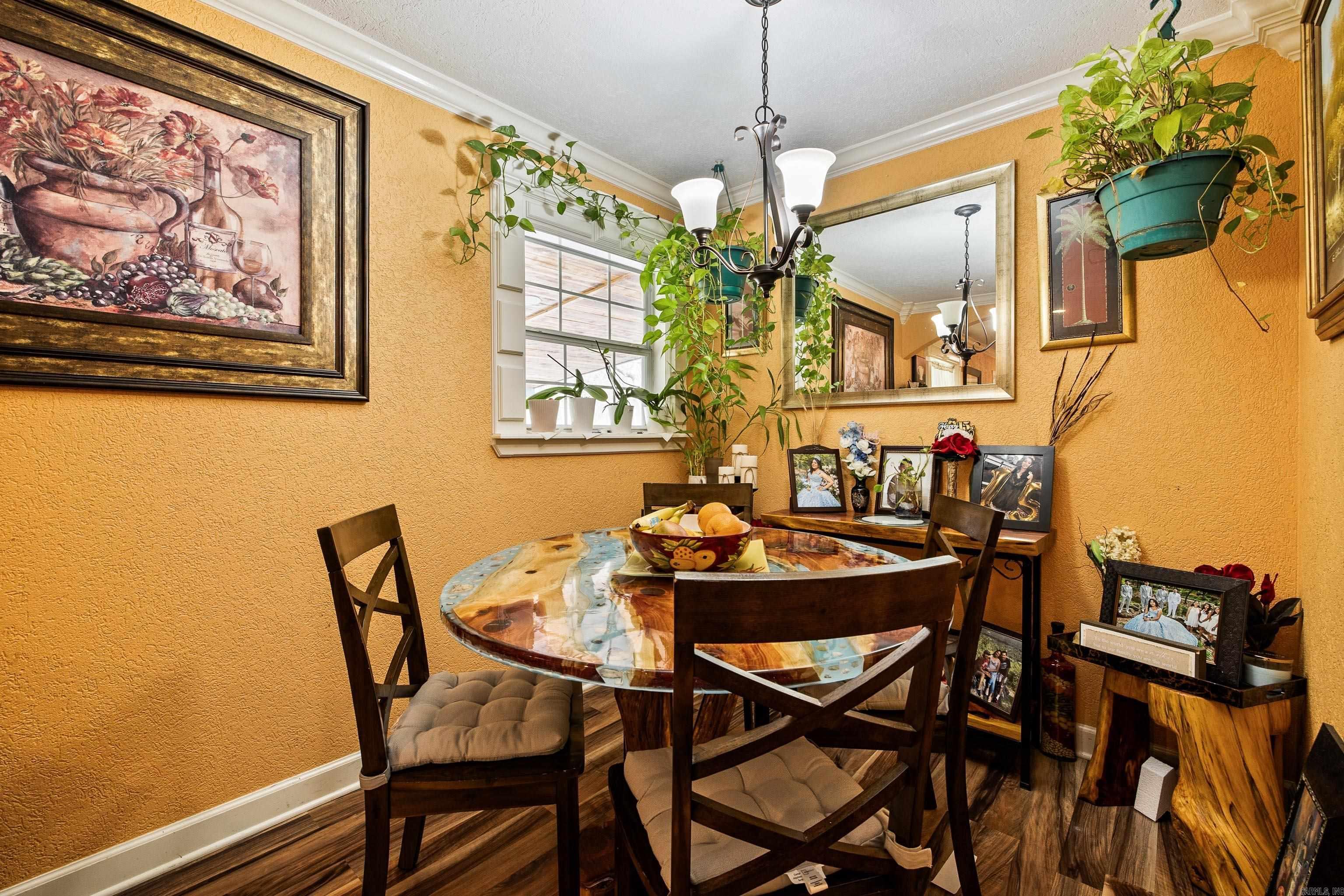 WATSON MANOR - Residential