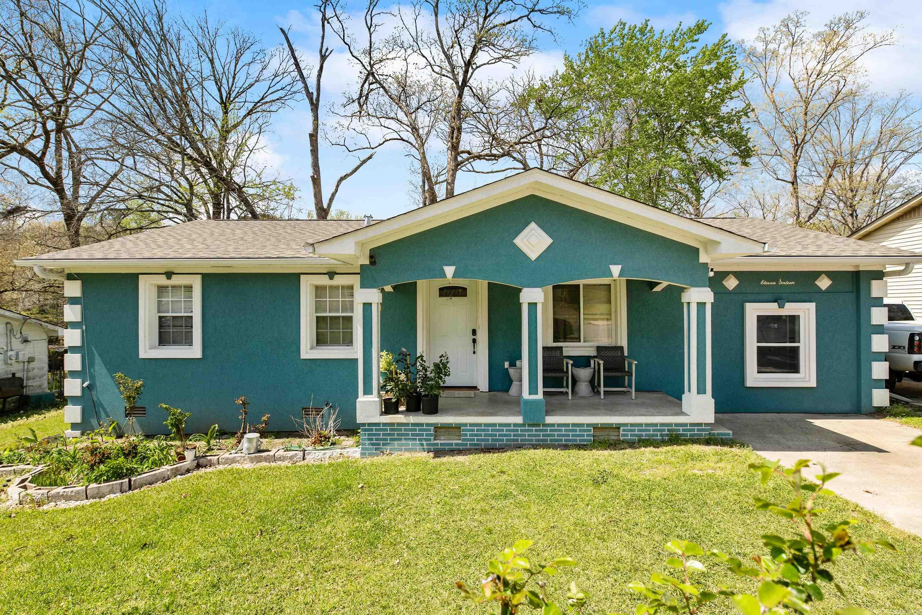 WATSON MANOR - Residential