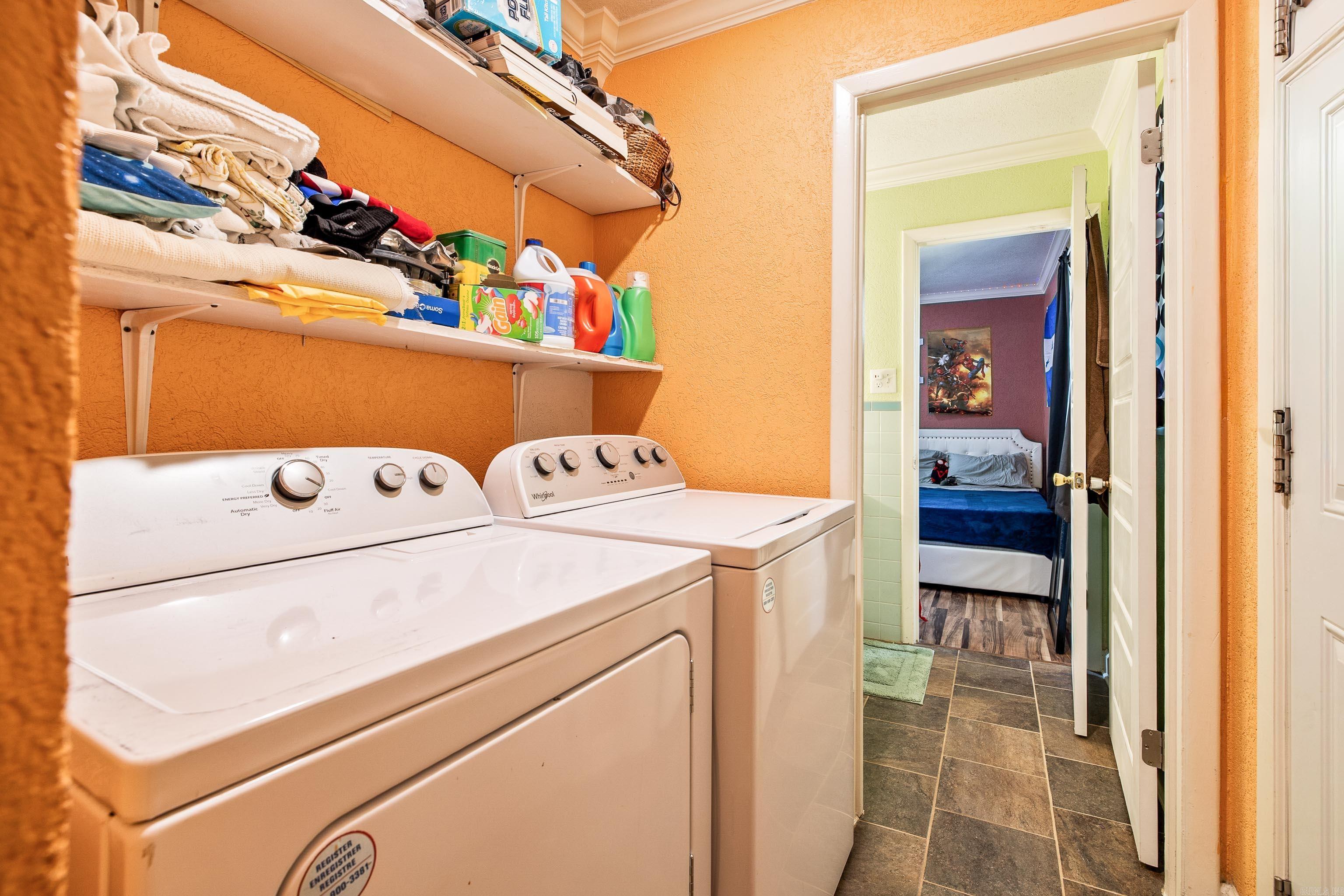 WATSON MANOR - Residential