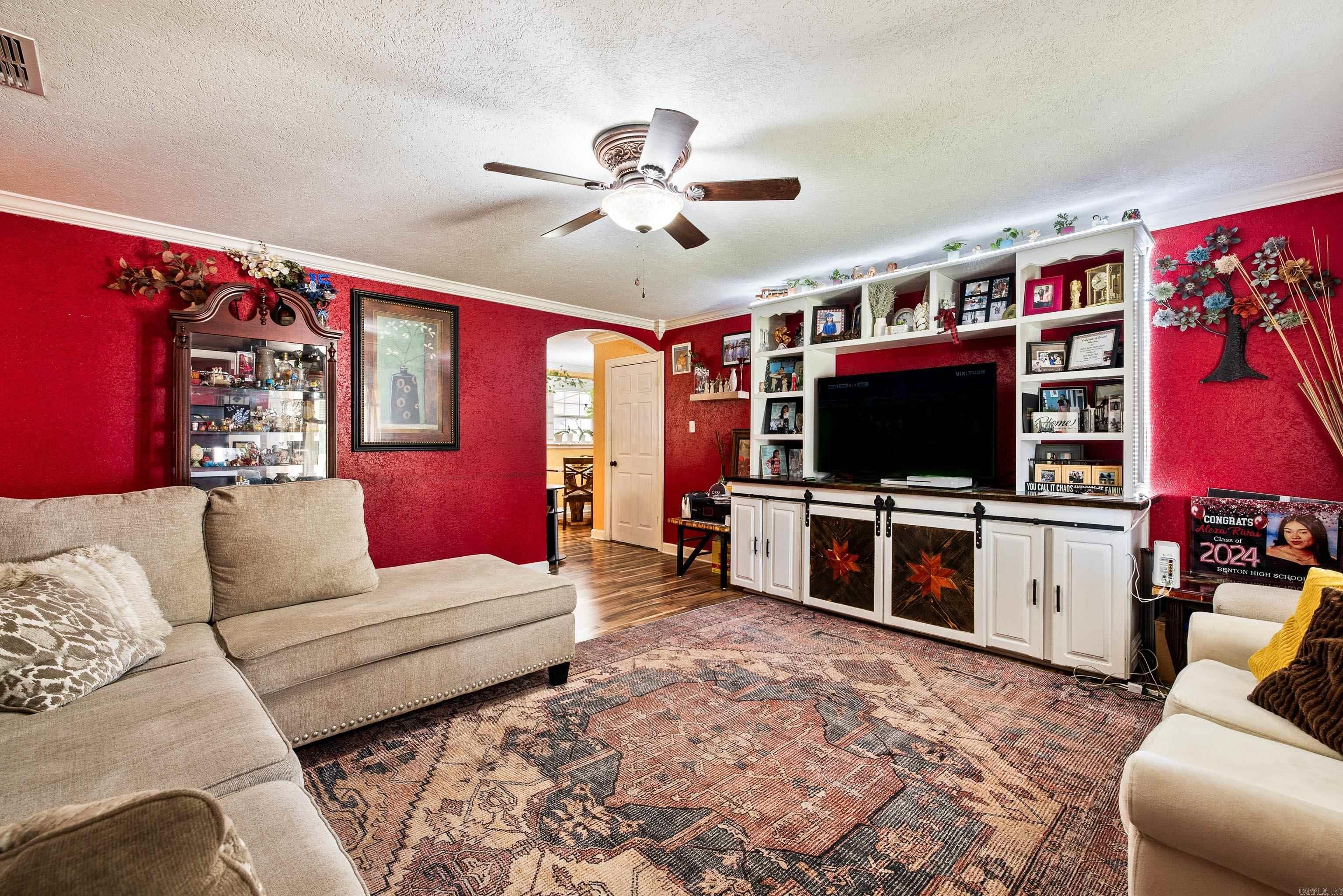 WATSON MANOR - Residential