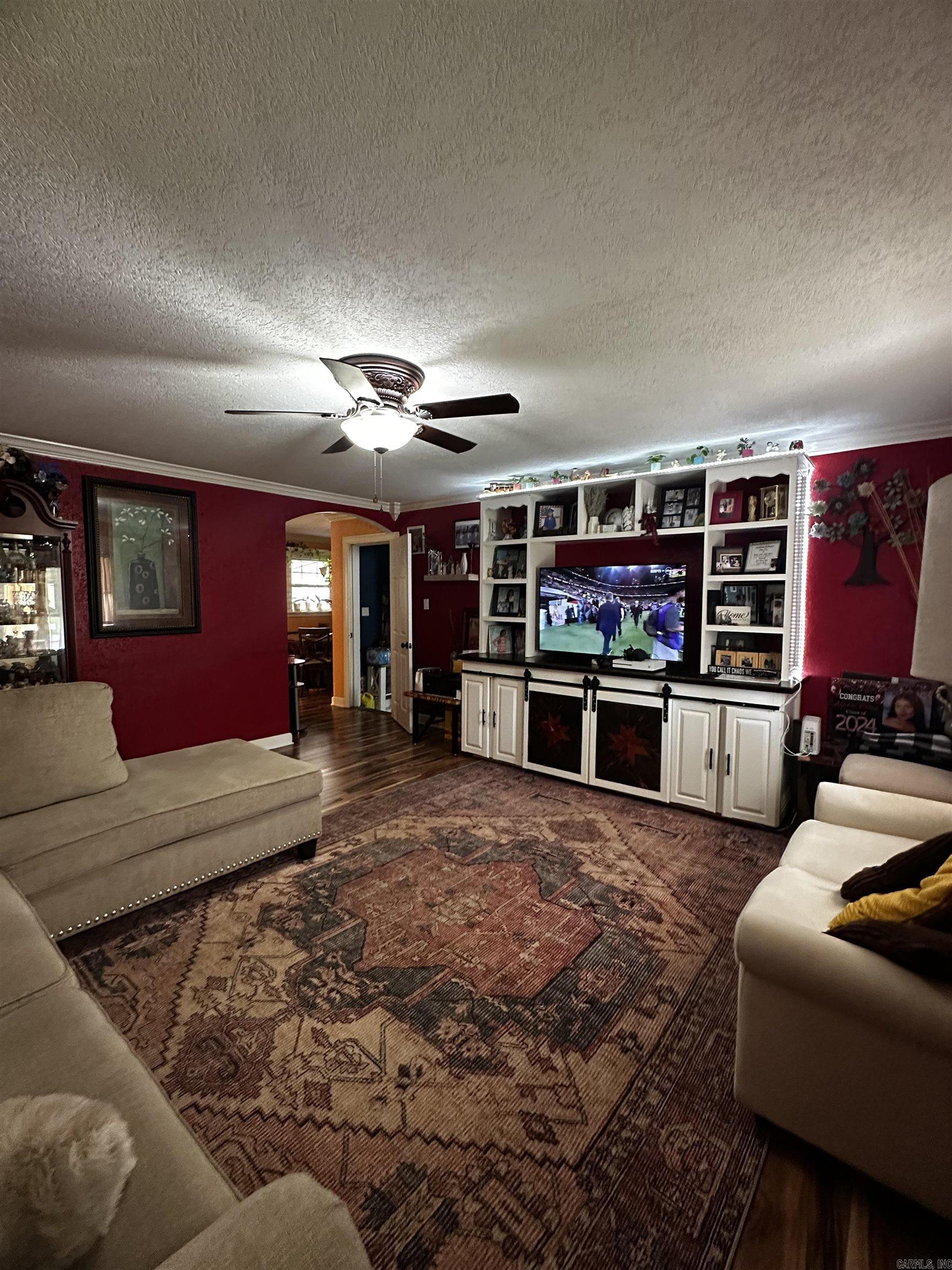 WATSON MANOR - Residential