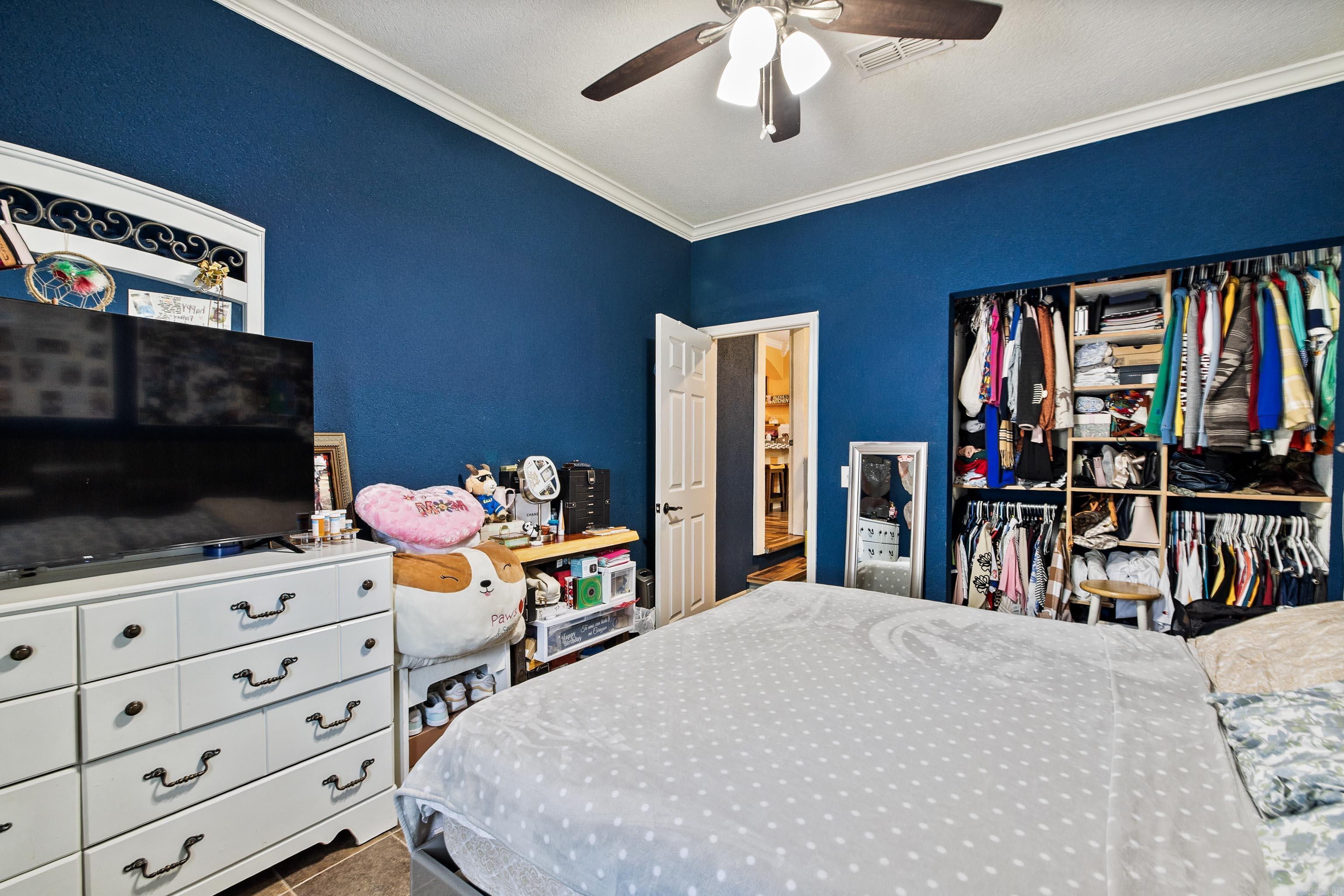 WATSON MANOR - Residential