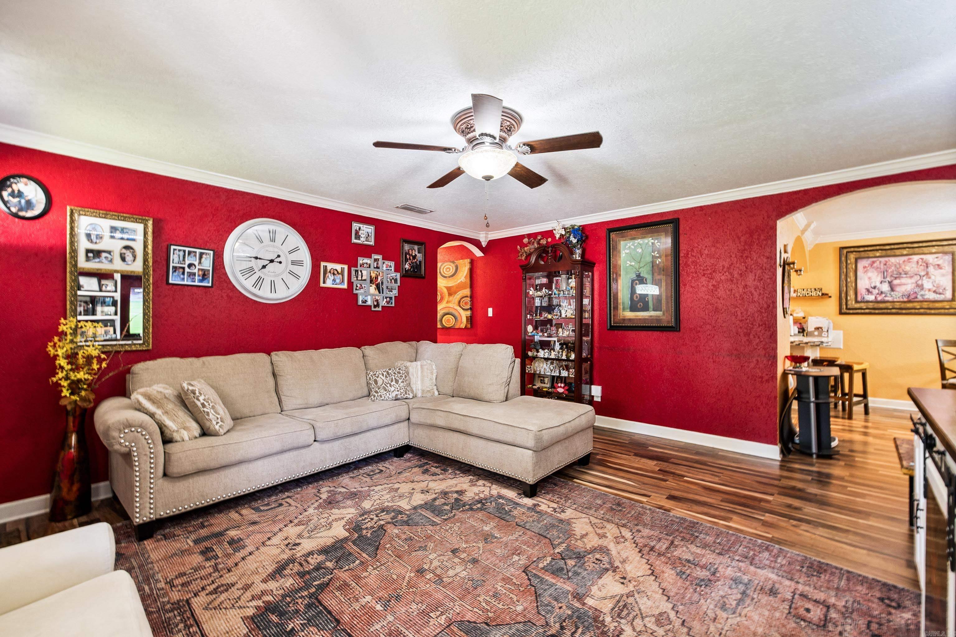 WATSON MANOR - Residential