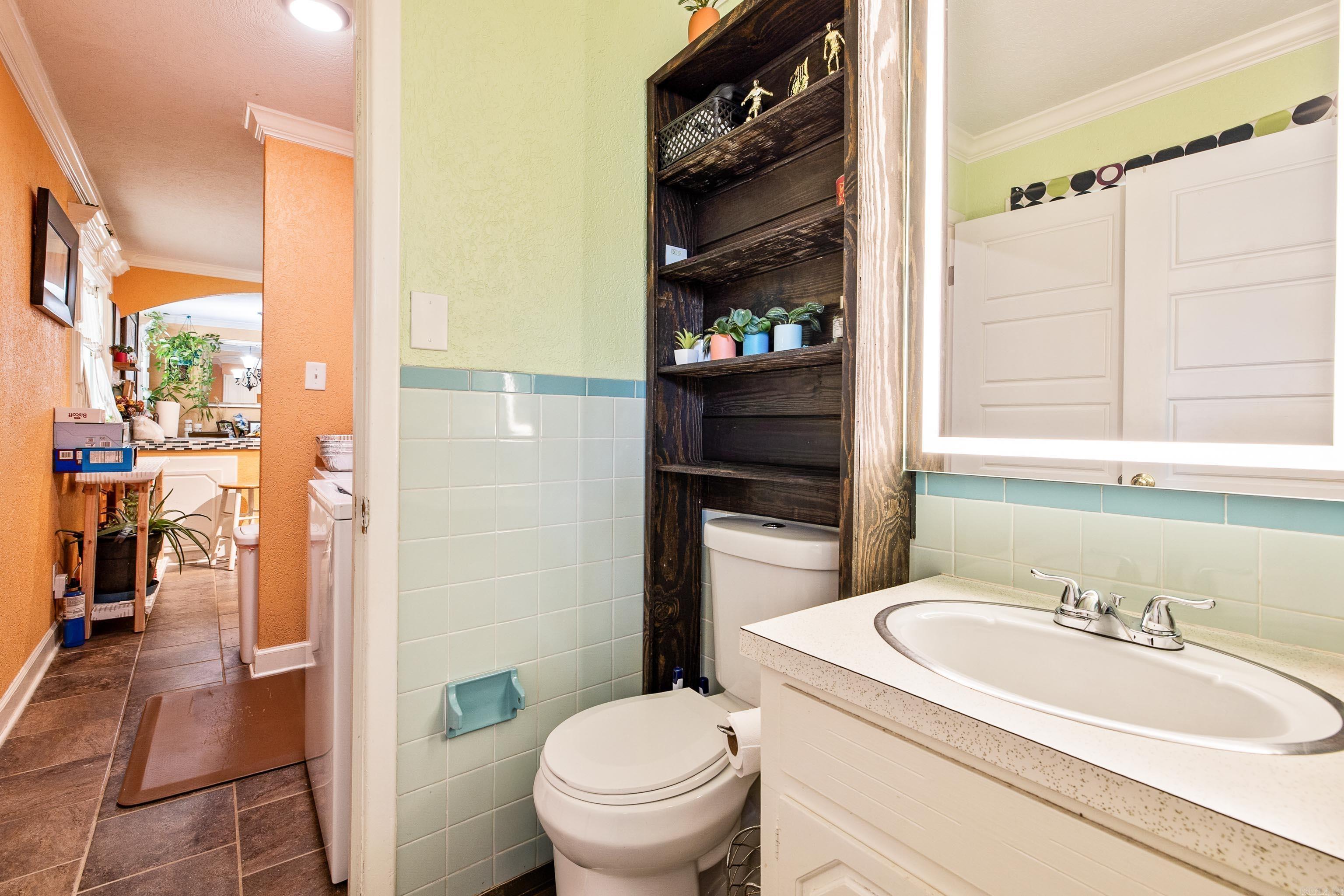 WATSON MANOR - Residential