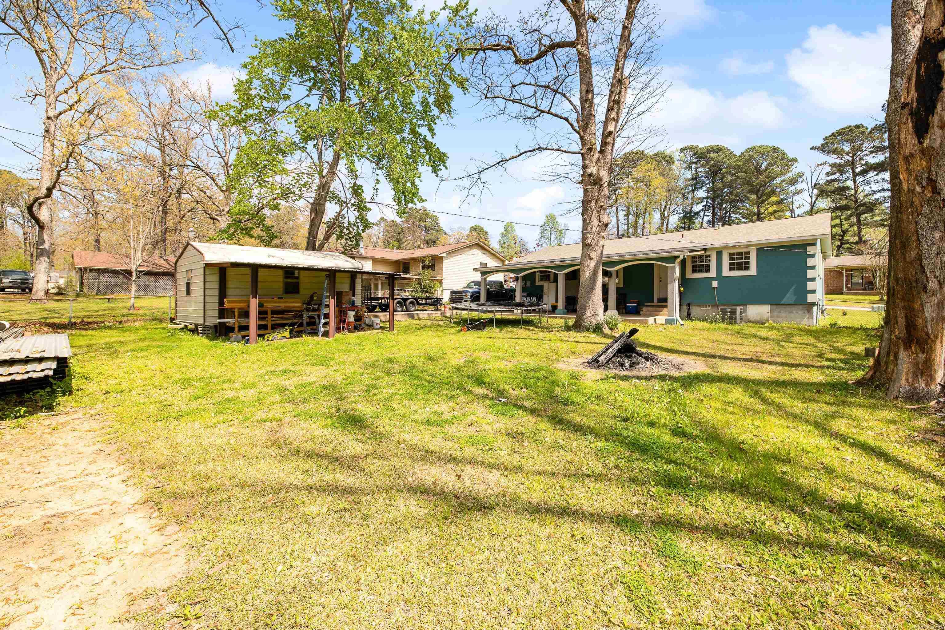 WATSON MANOR - Residential