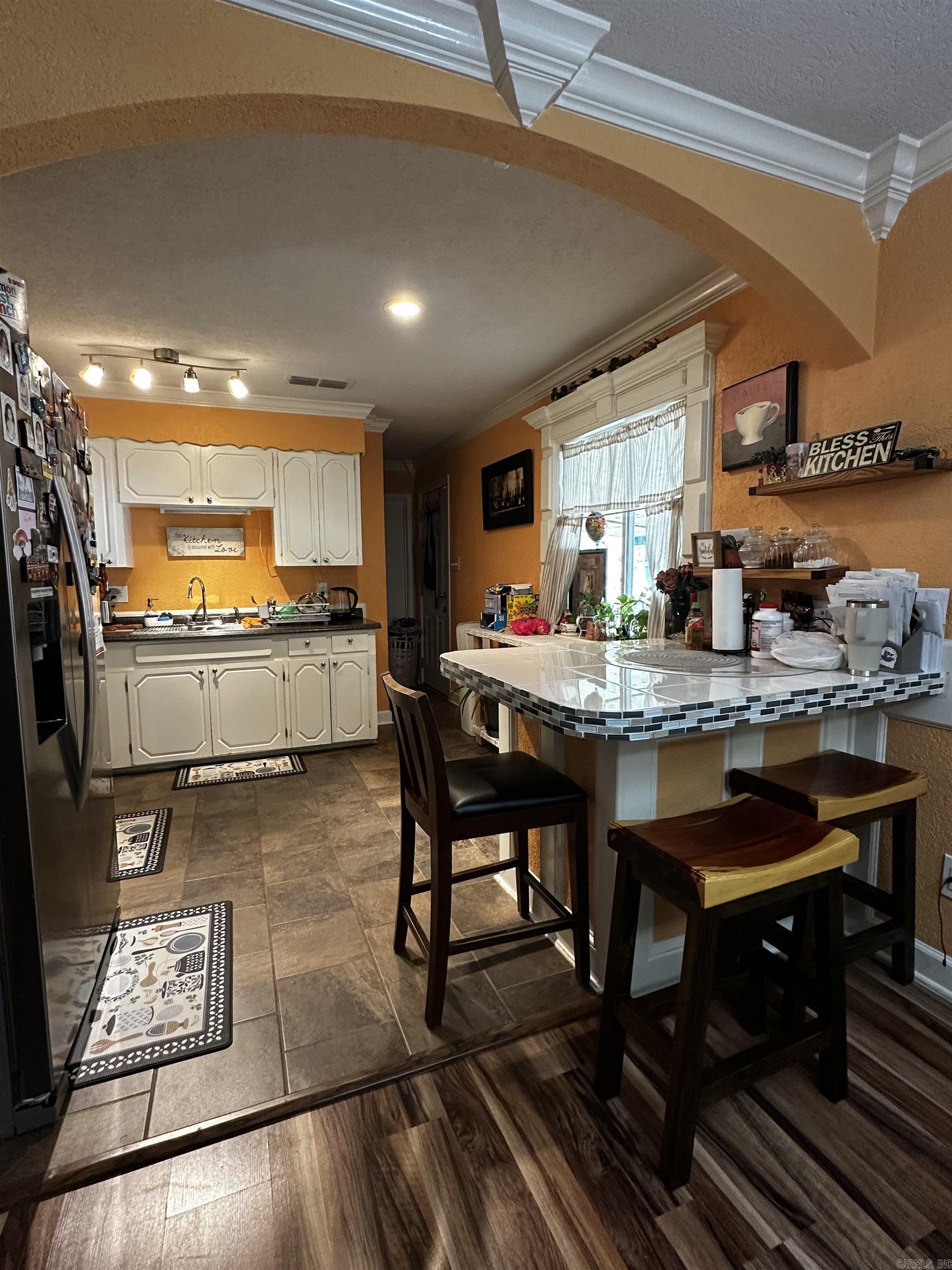 WATSON MANOR - Residential