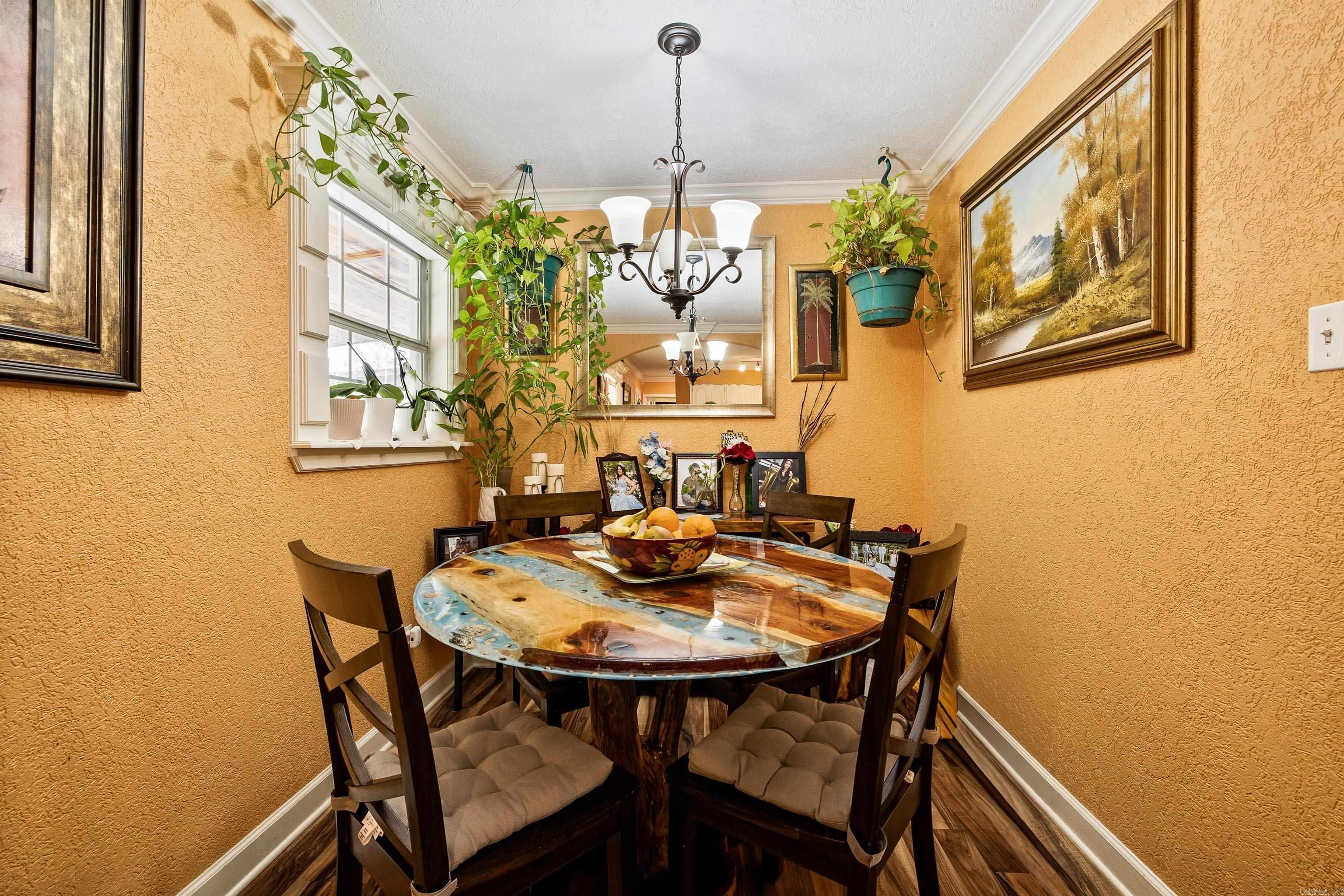 WATSON MANOR - Residential