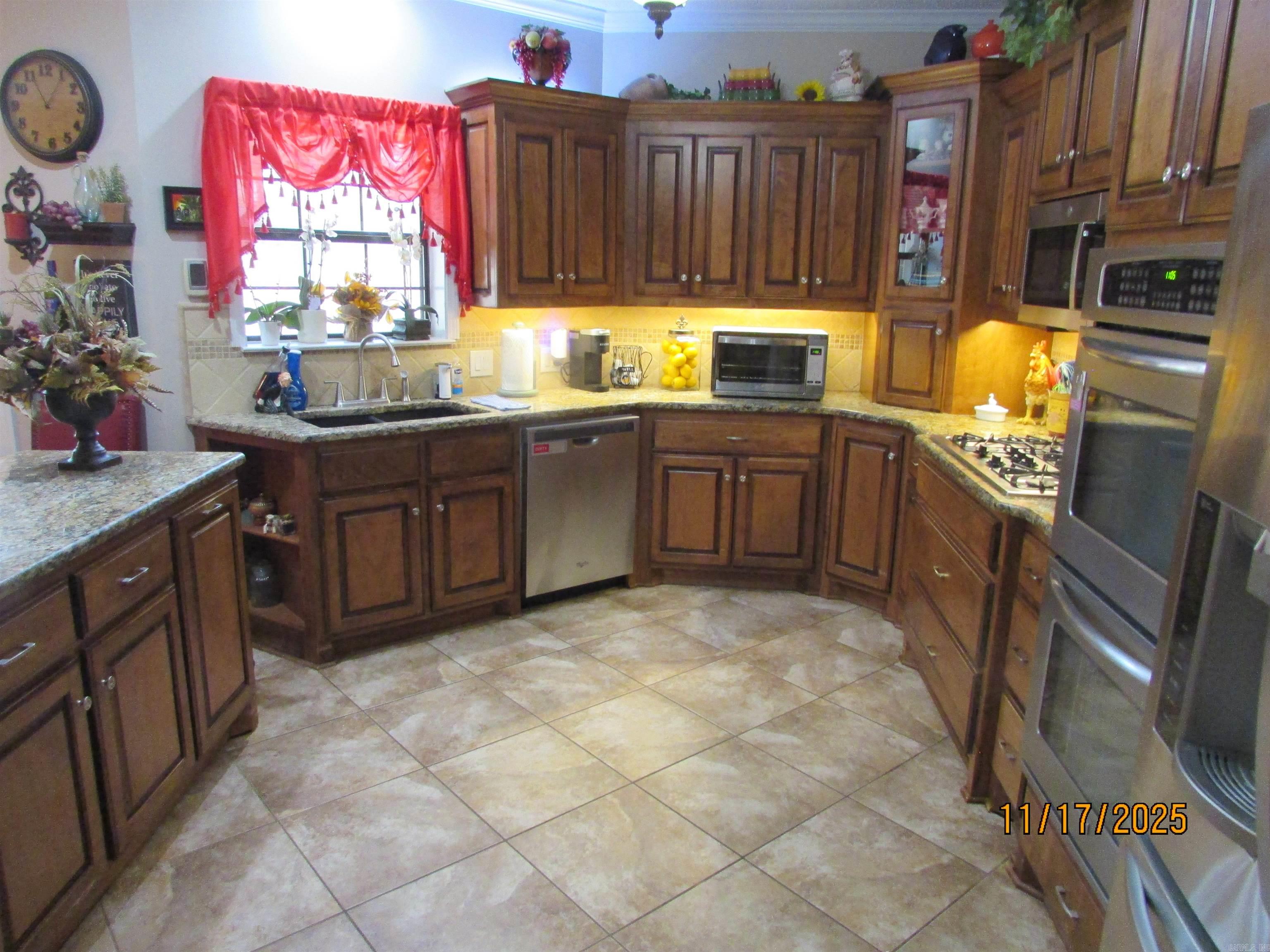 EDGEWATER ADDN - Residential