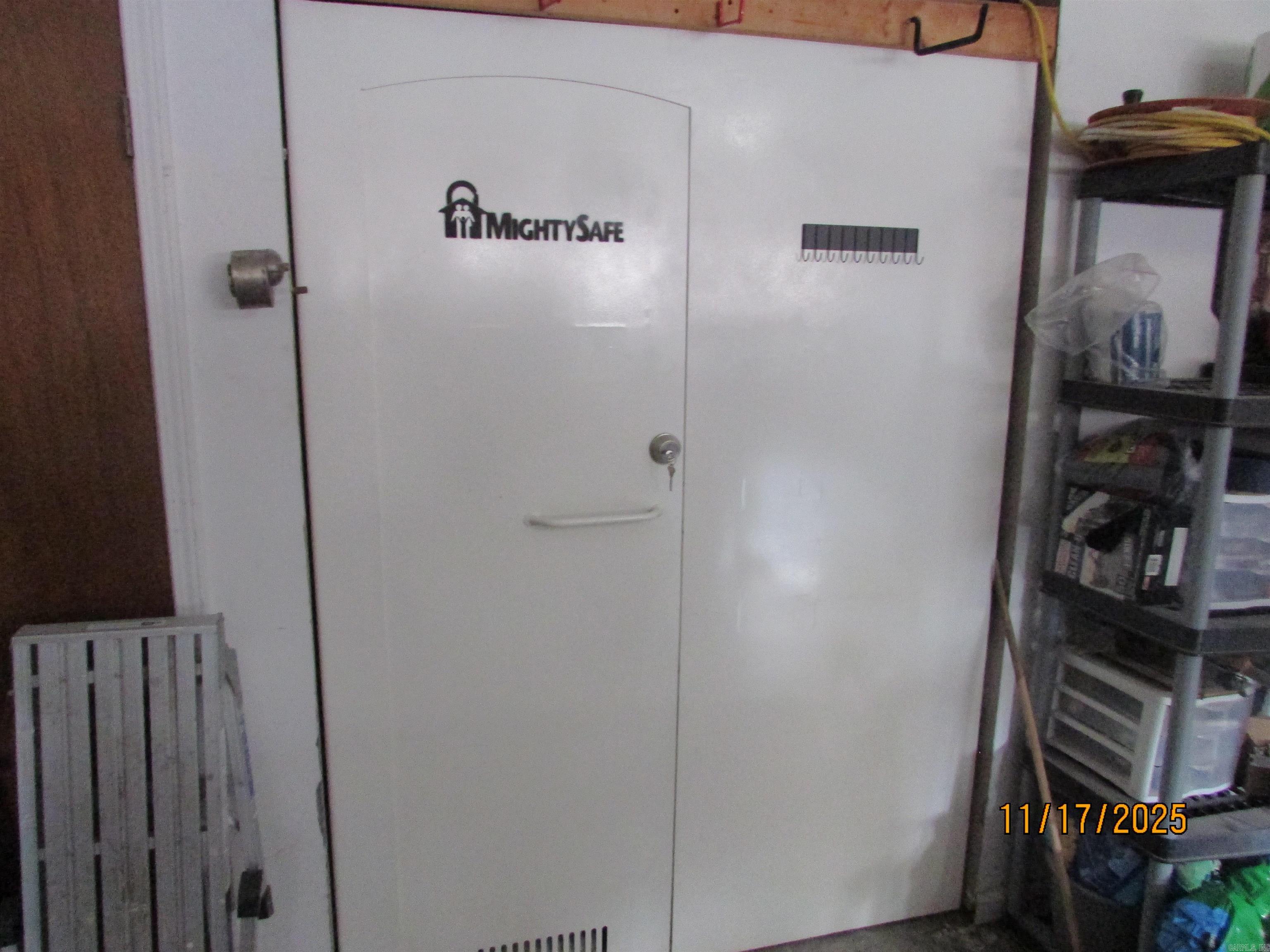 EDGEWATER ADDN - Residential