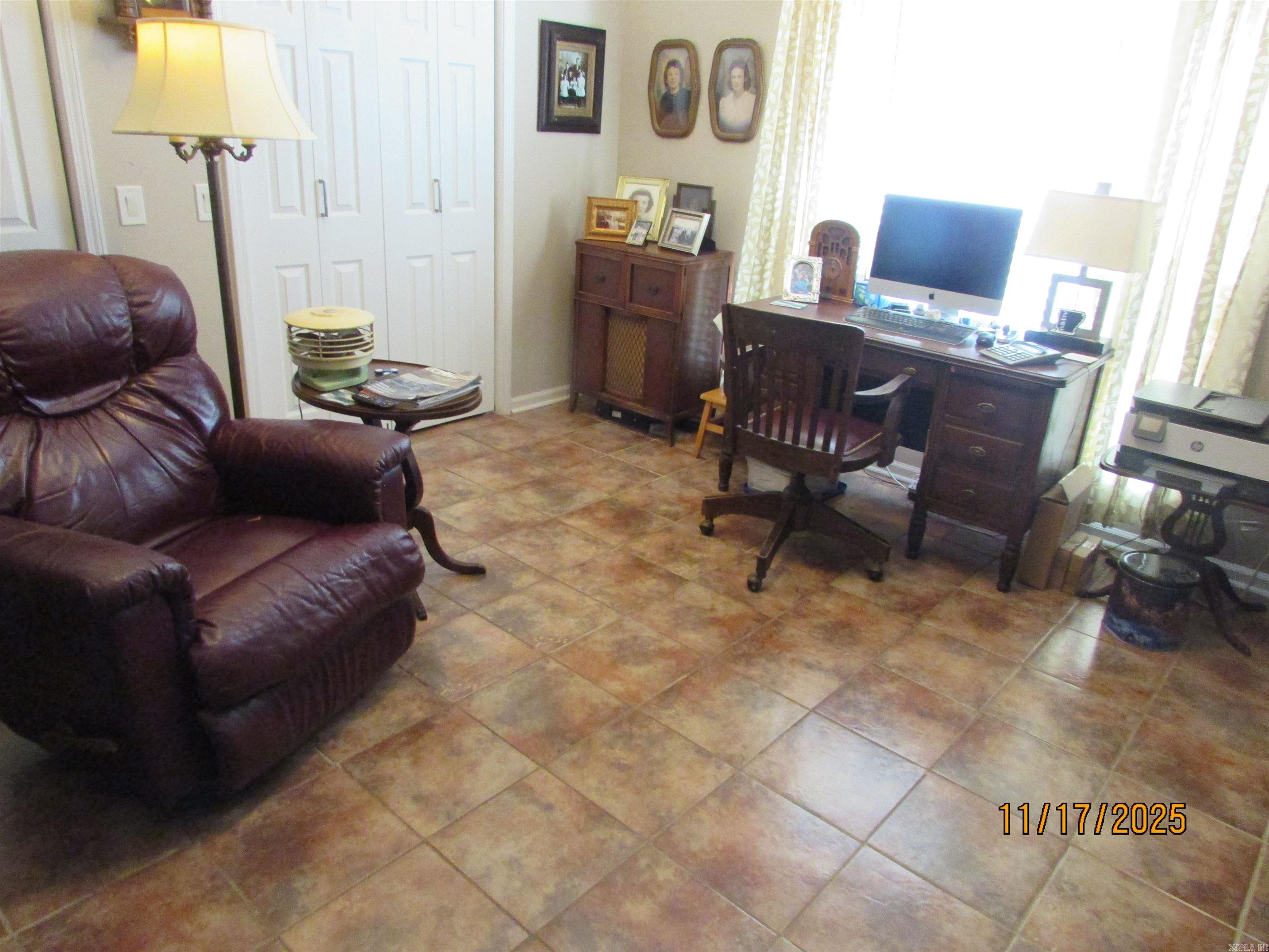 EDGEWATER ADDN - Residential