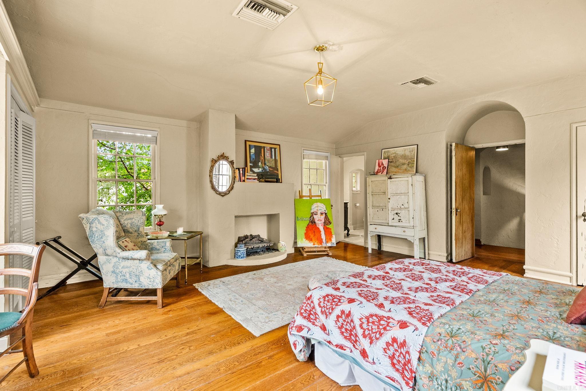 CLIFFEWOOD - Residential