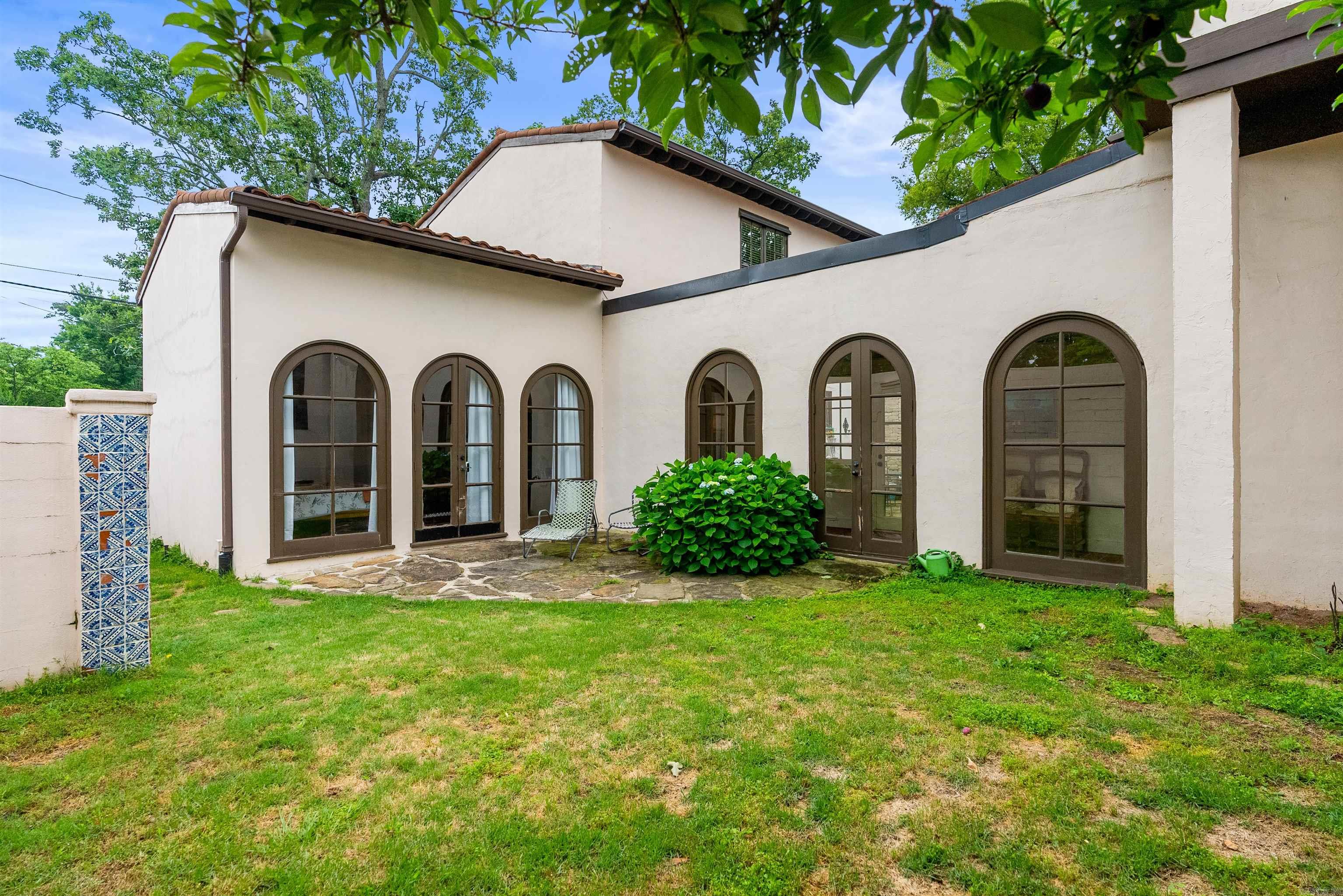 CLIFFEWOOD - Residential