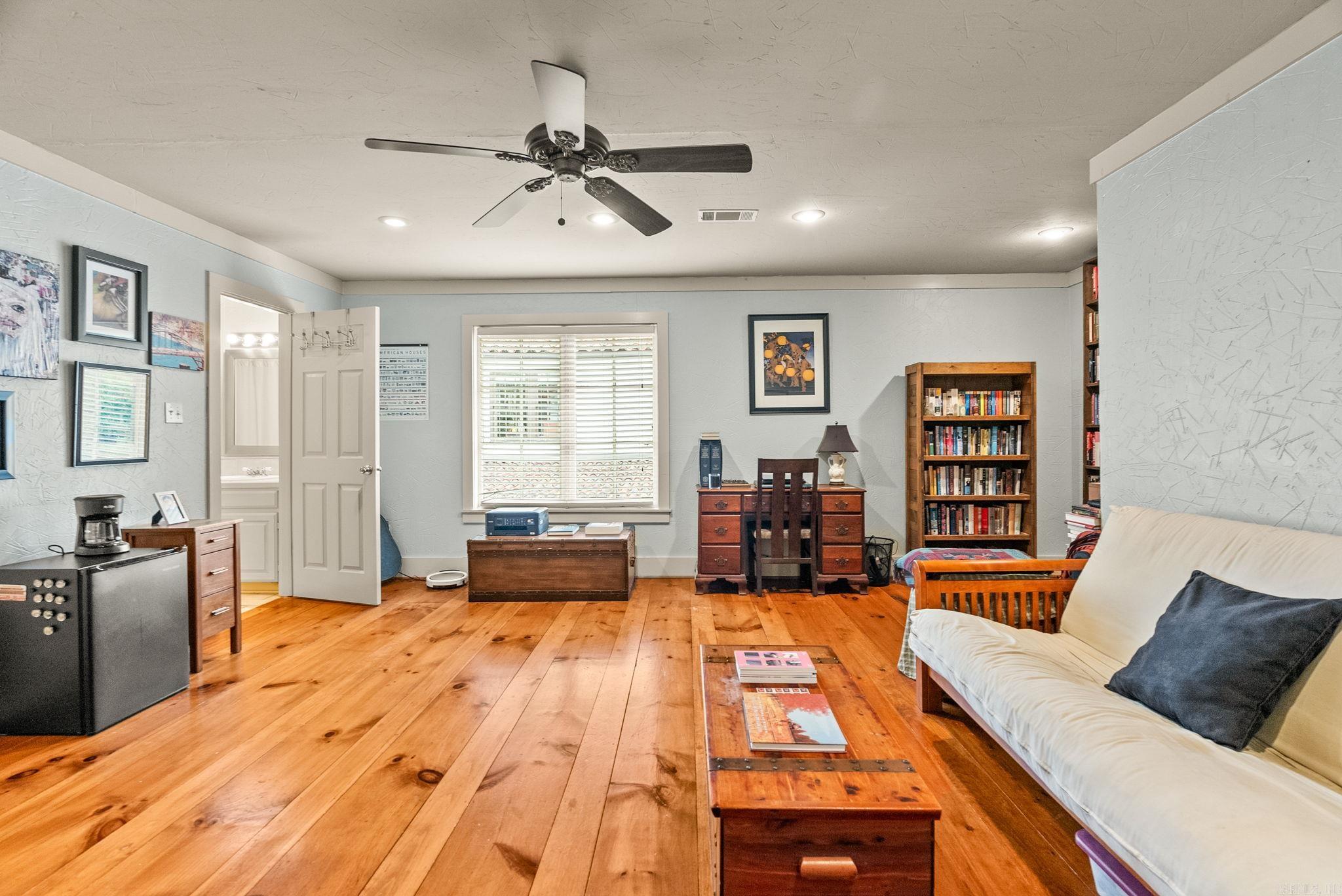 CLIFFEWOOD - Residential