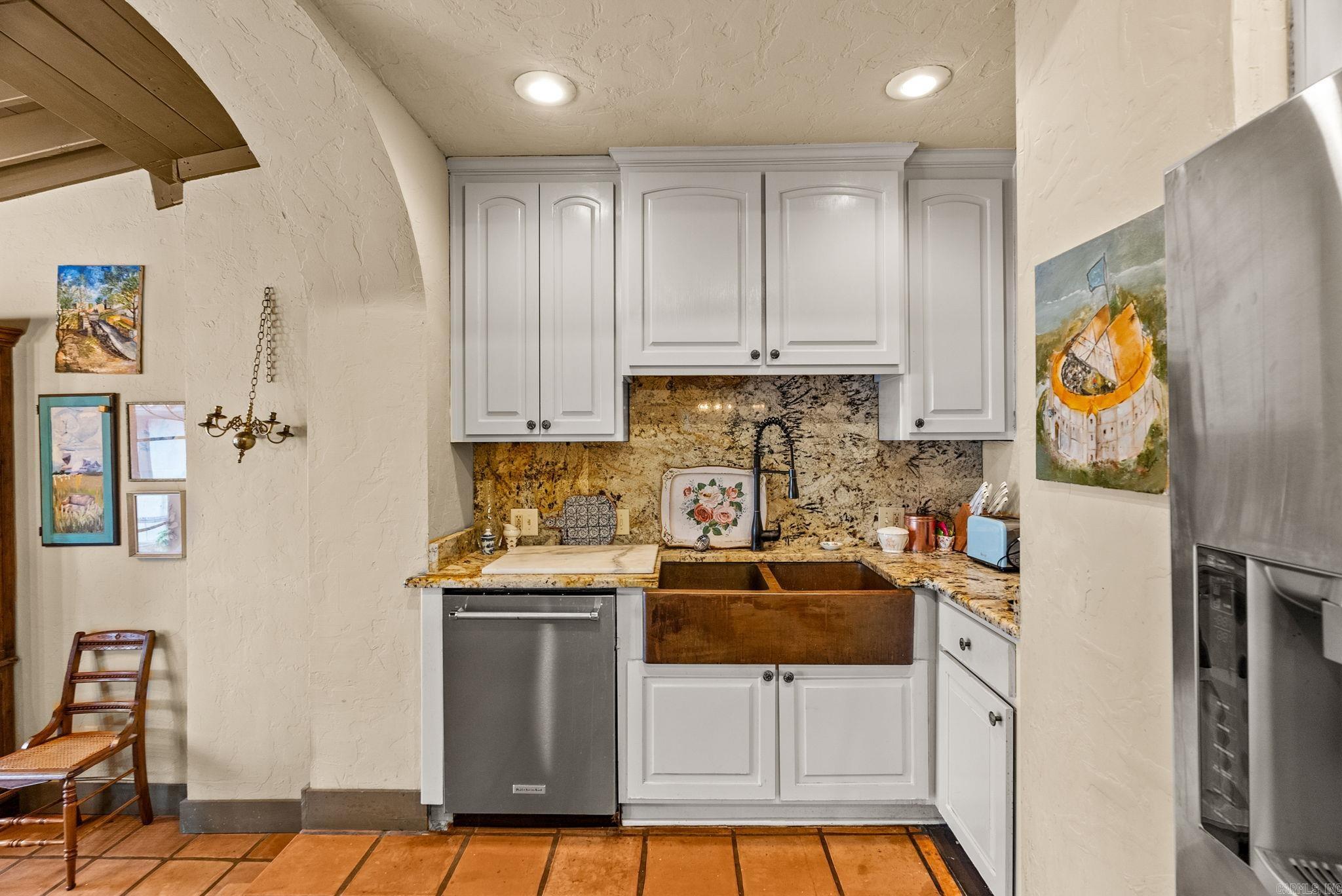 CLIFFEWOOD - Residential