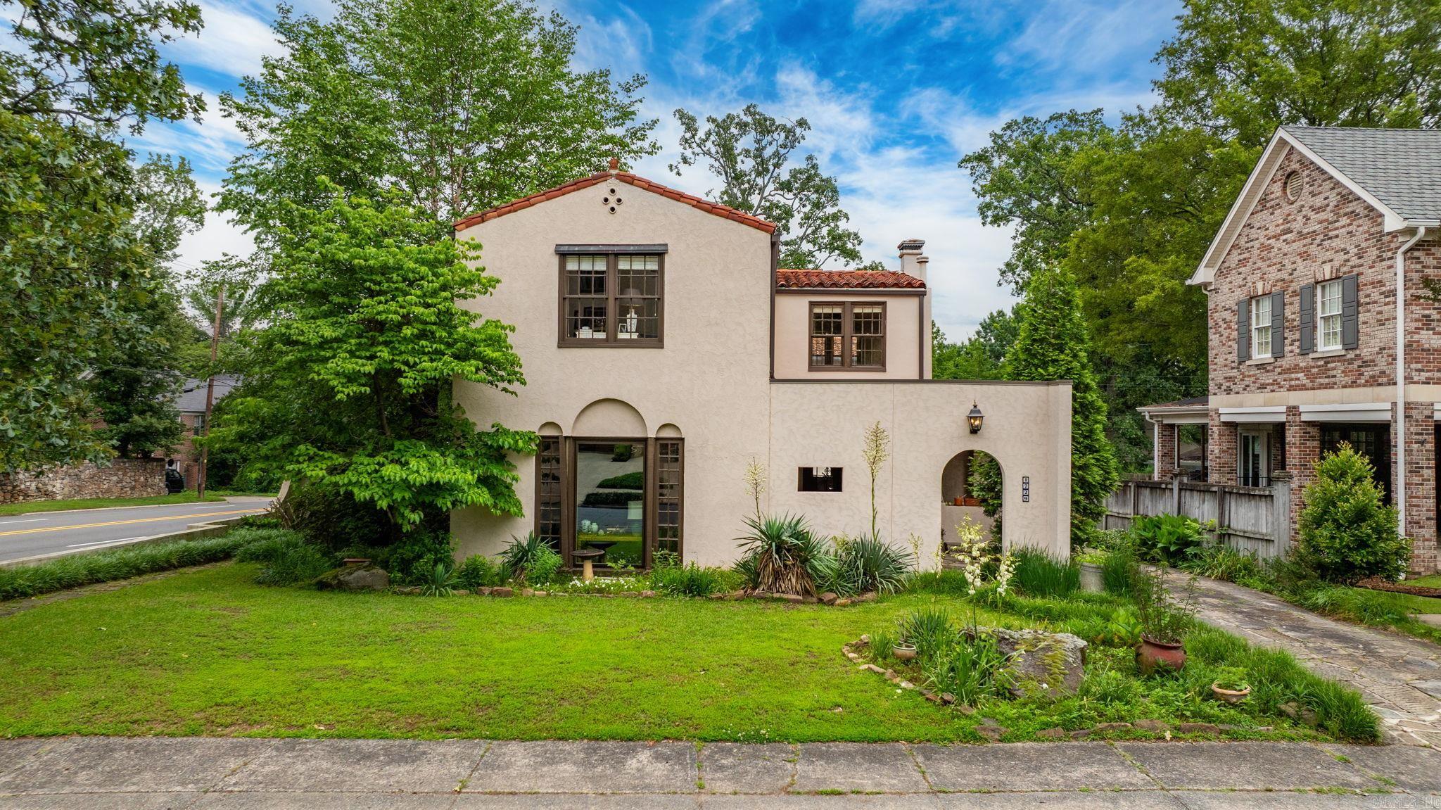 CLIFFEWOOD - Residential