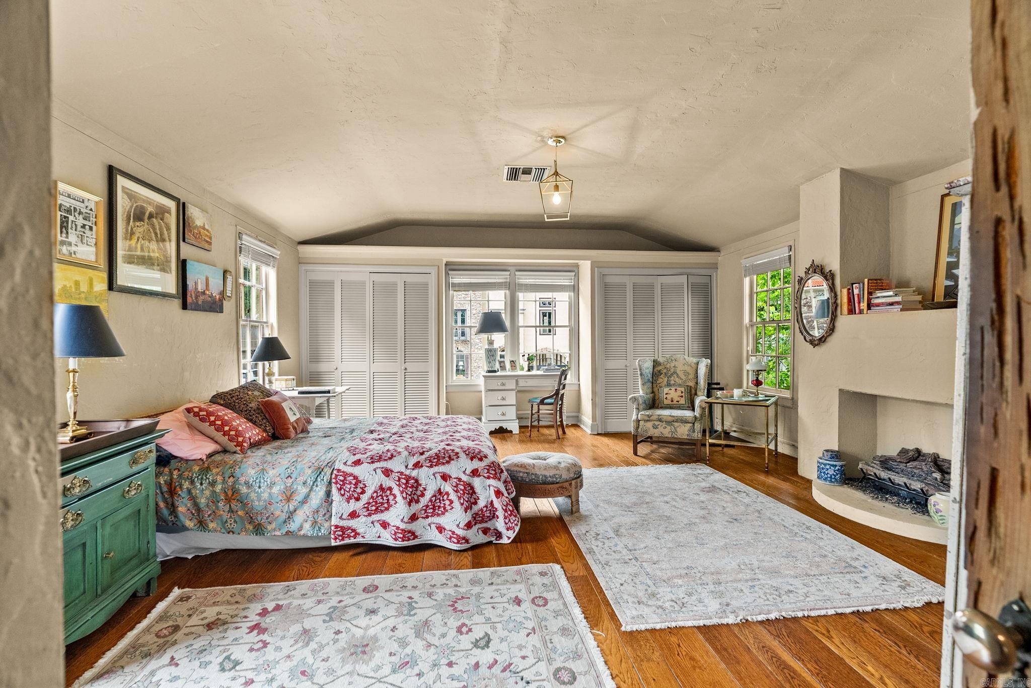 CLIFFEWOOD - Residential