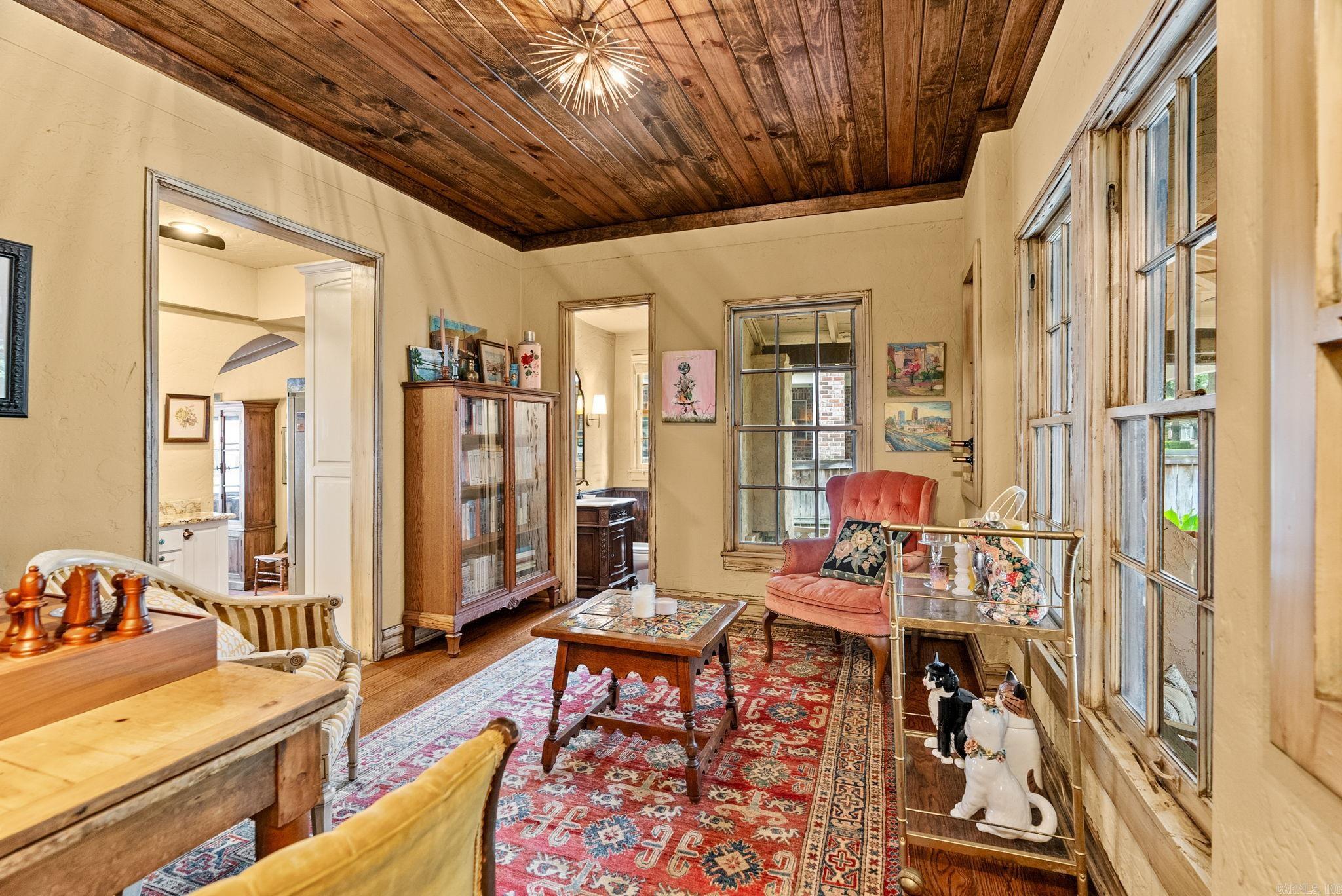 CLIFFEWOOD - Residential