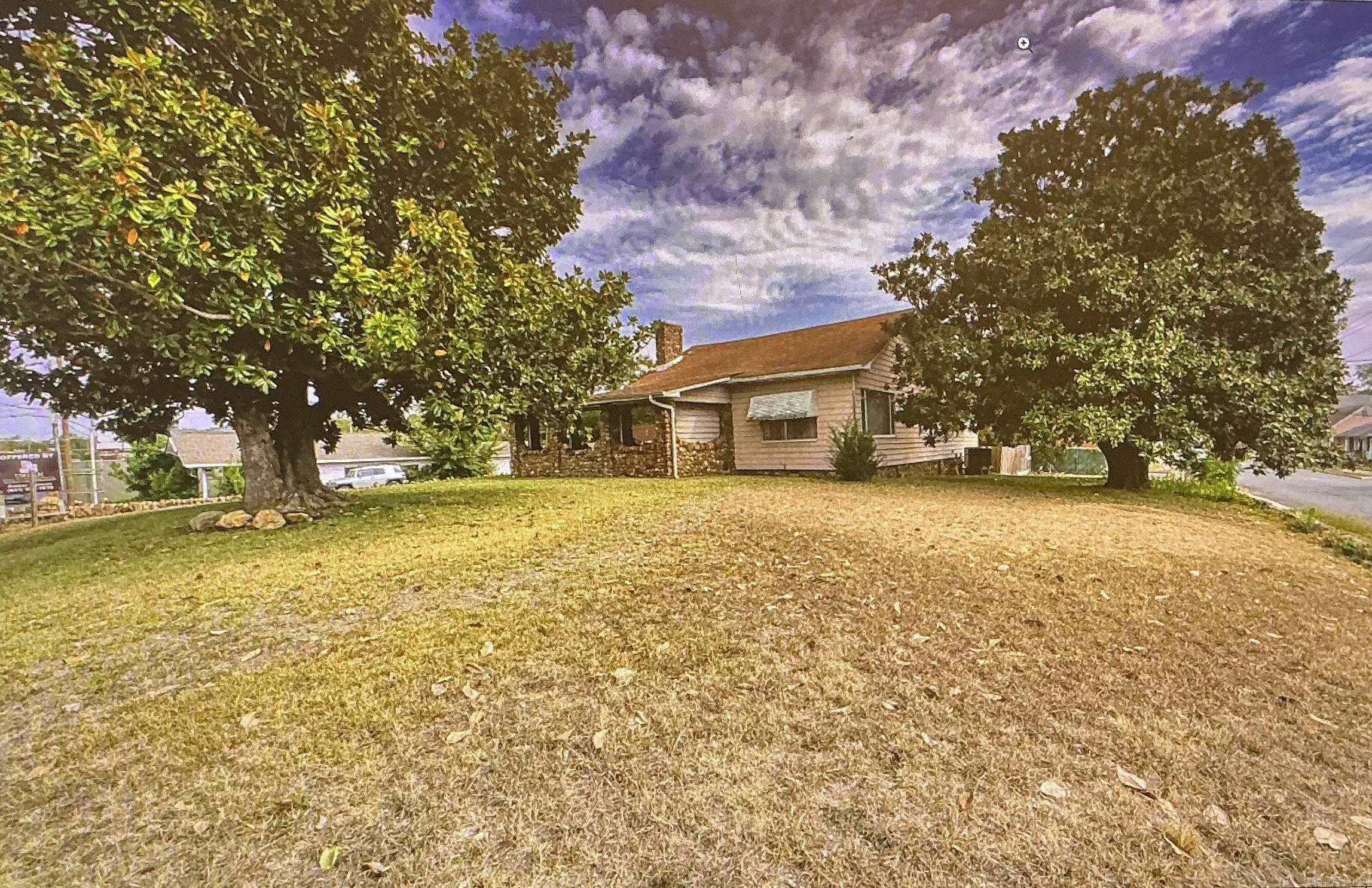 Great opportunity for your business, Has rental Income now. Less than a mile to Oakland Resort. 1.5 miles to the middle of downtown district with all the restaurants, shopping and the Famous Bathhouse Row.