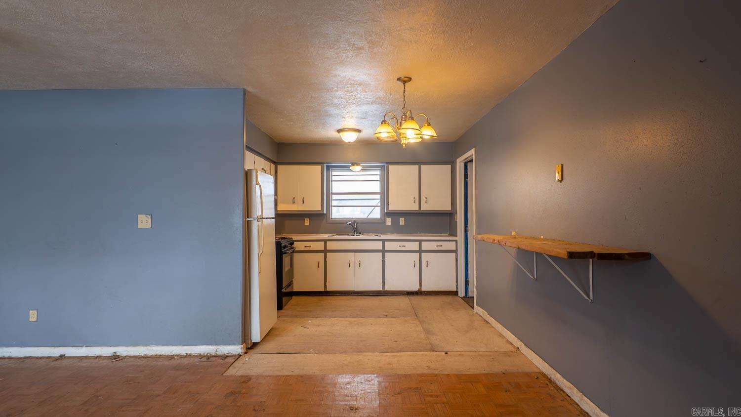 CEDAR CLIFF - Residential