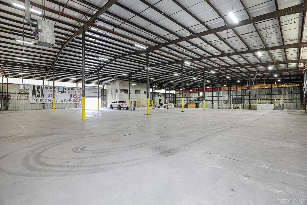 Metes & Bounds - Commercial Sale