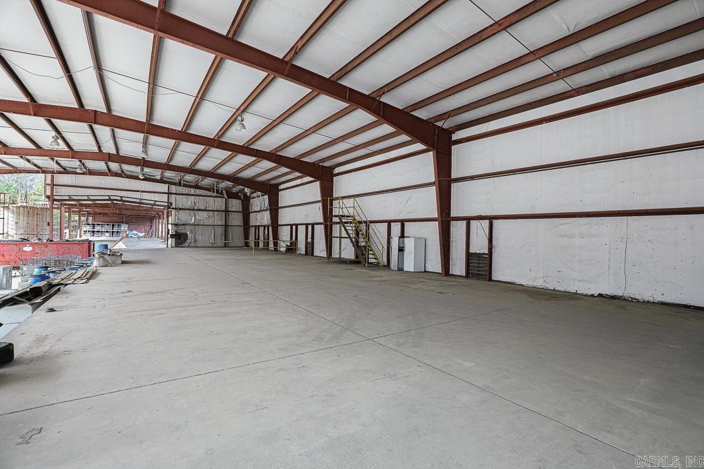 Metes & Bounds - Commercial Sale