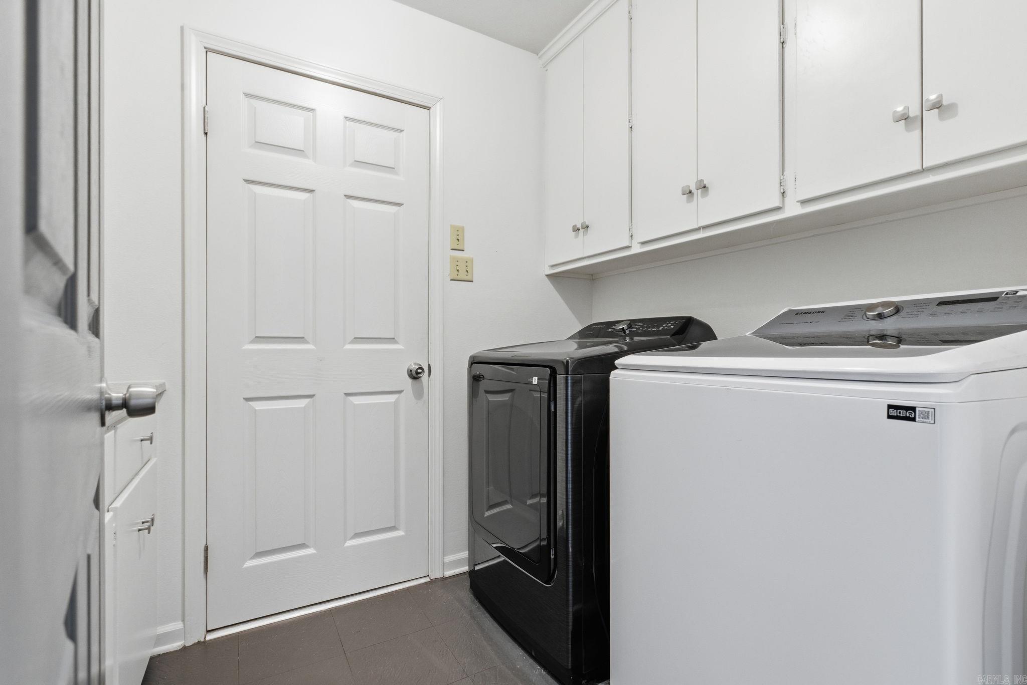 LUDINGTON HGTS - Residential