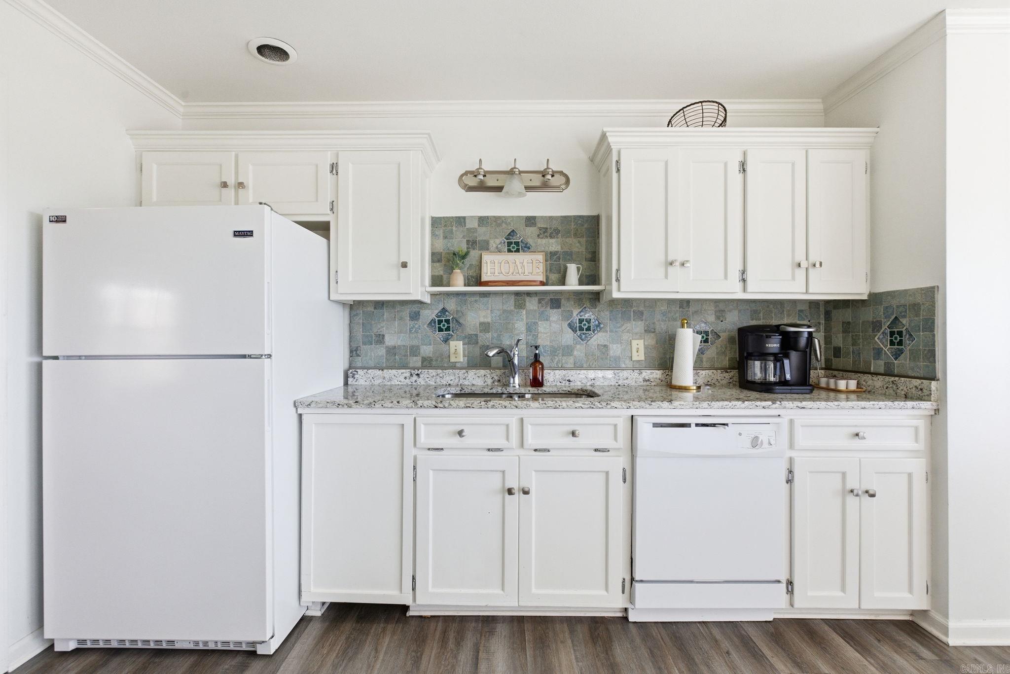 LUDINGTON HGTS - Residential