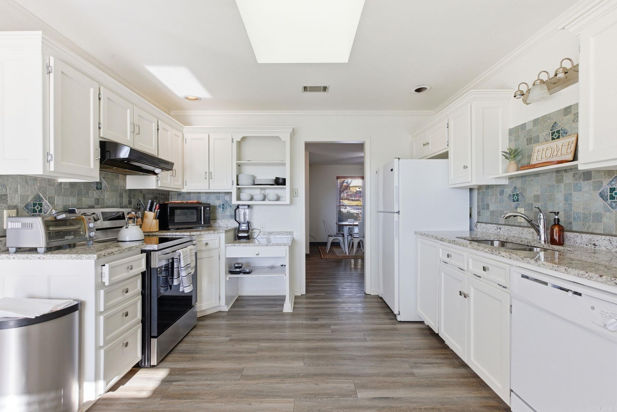 LUDINGTON HGTS - Residential