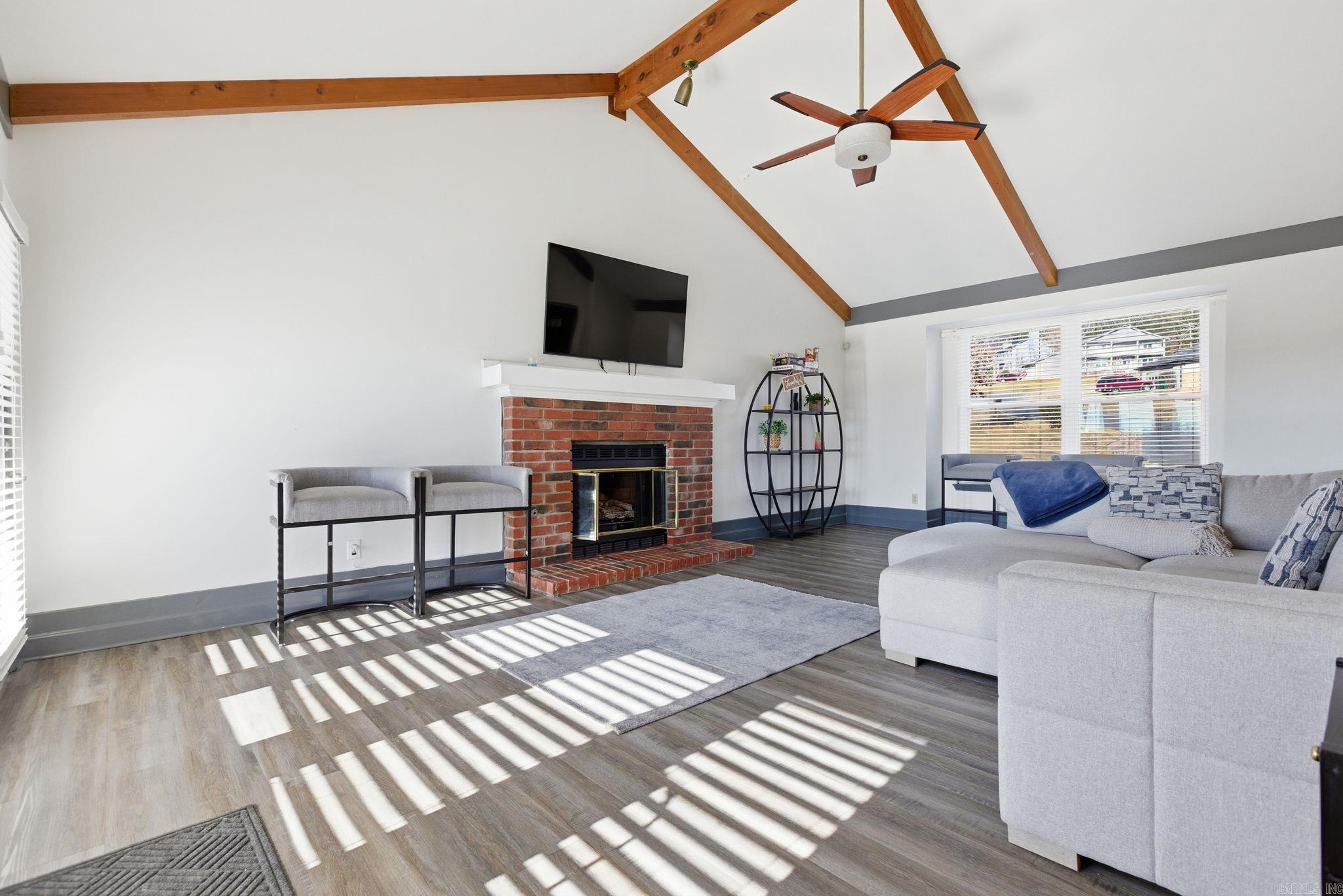 LUDINGTON HGTS - Residential