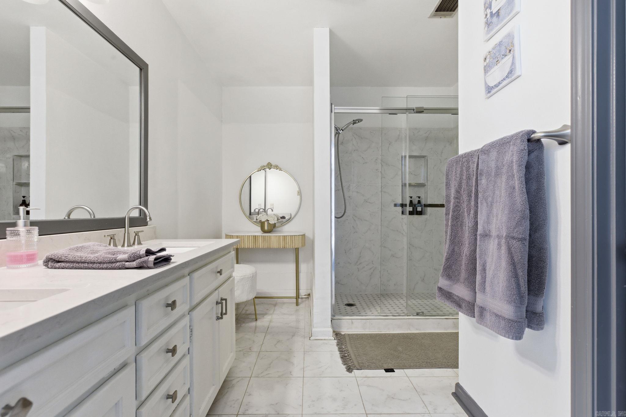 LUDINGTON HGTS - Residential