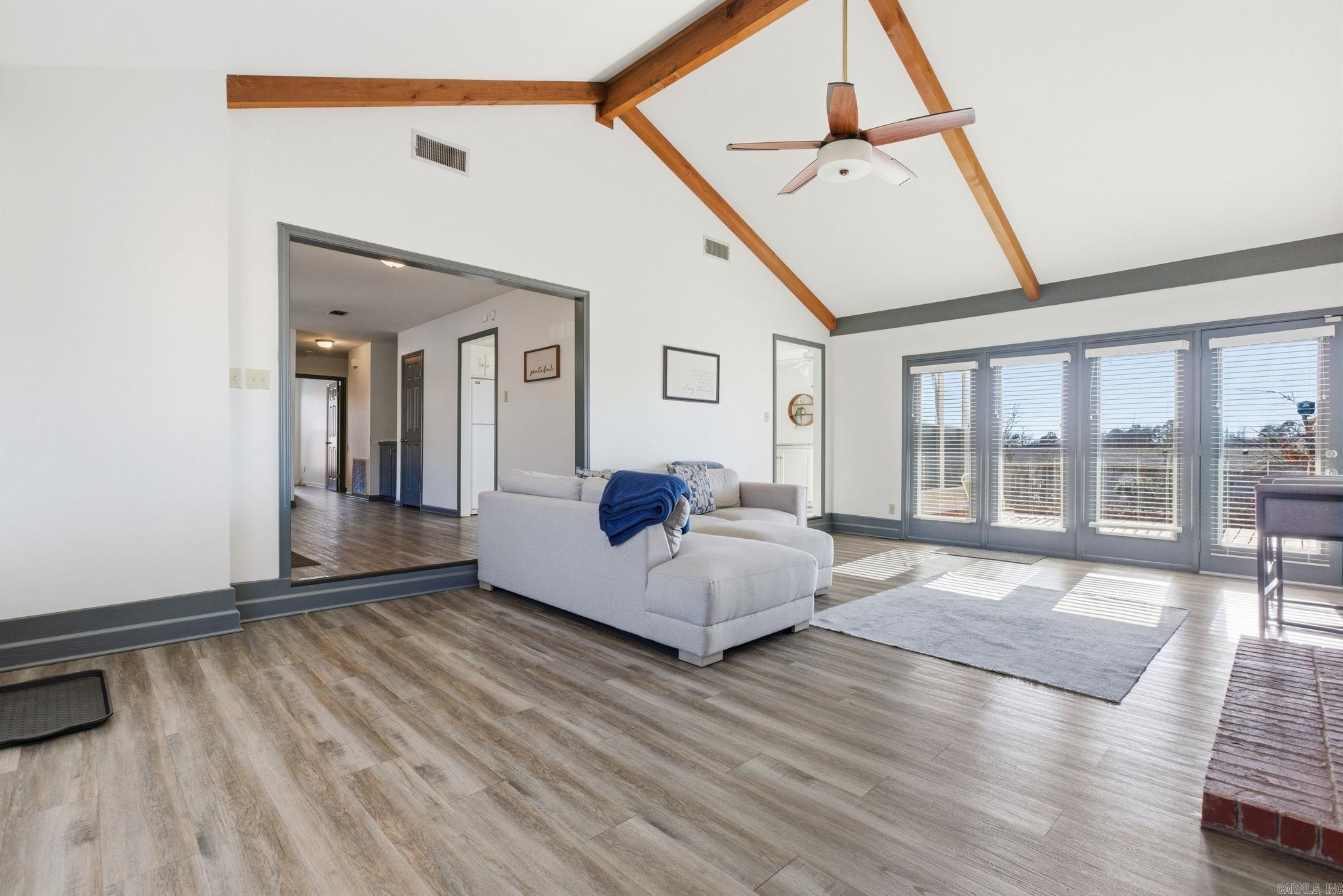 LUDINGTON HGTS - Residential