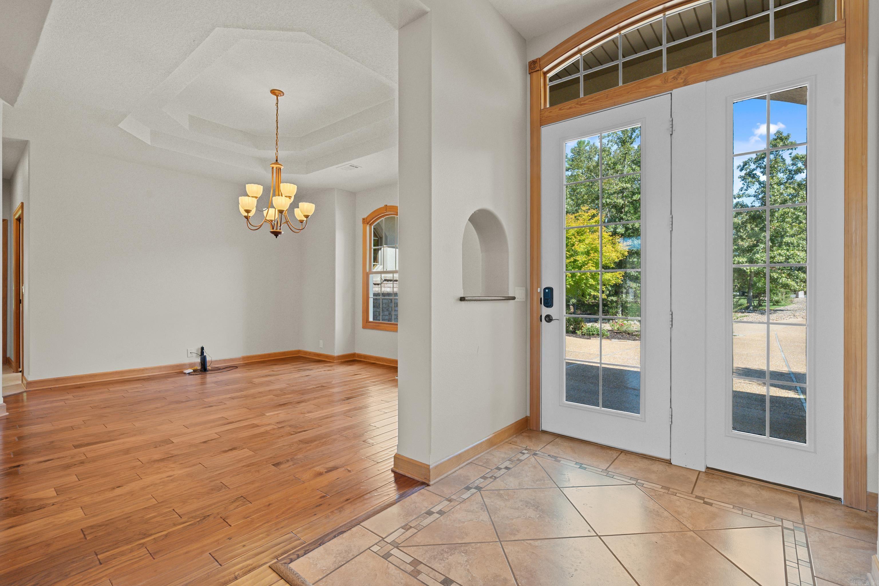 Isabella Courts - Residential