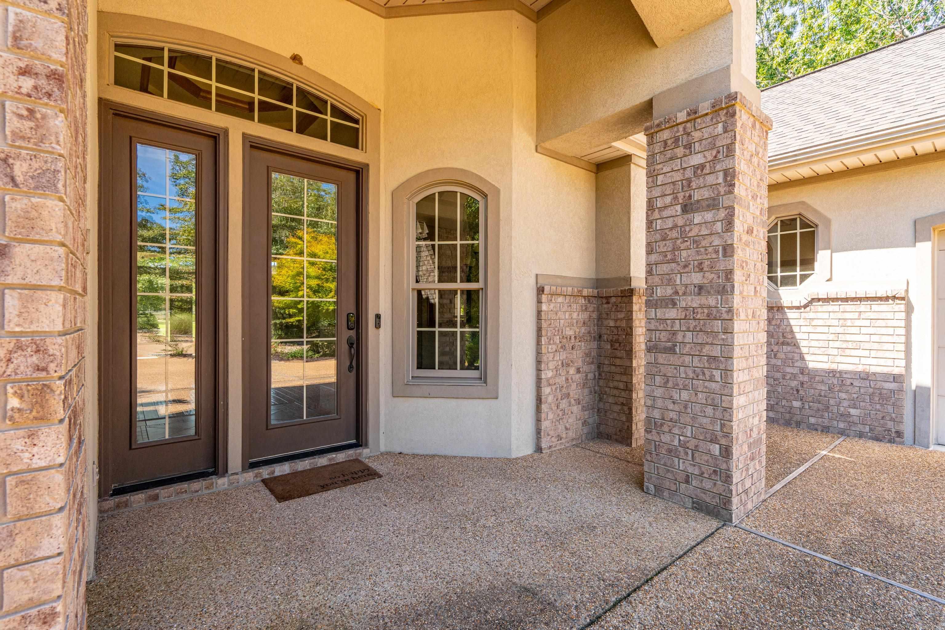 Isabella Courts - Residential