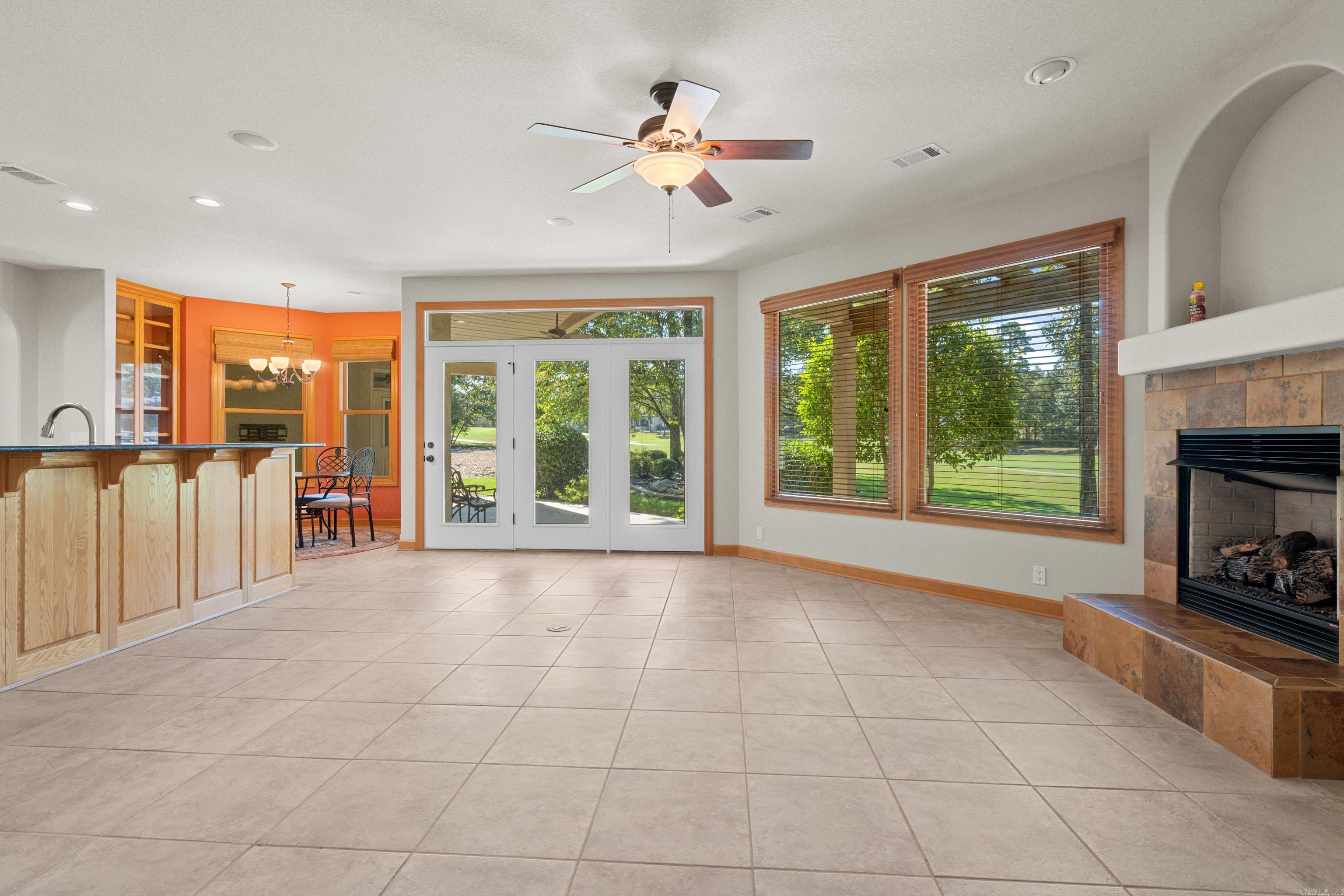 Isabella Courts - Residential