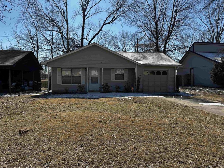 This charming three-bedroom, 1.5-bathroom home is perfect for a first-time homebuyer. The roof was updated in 2022 as well as flooring. This home comes with a single car garage and fully fenced back yard. Easy access to the freeway and minutes away from Little Rock Air Force Base. Come check it out today!