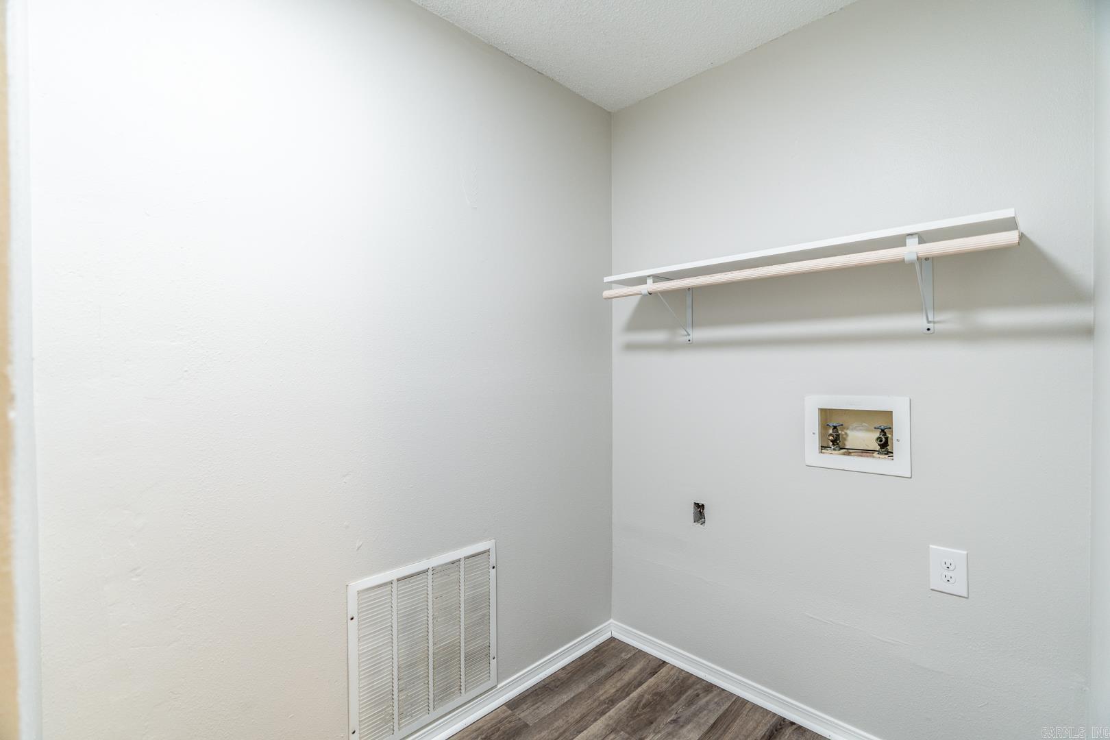 Diamondhead J - Residential