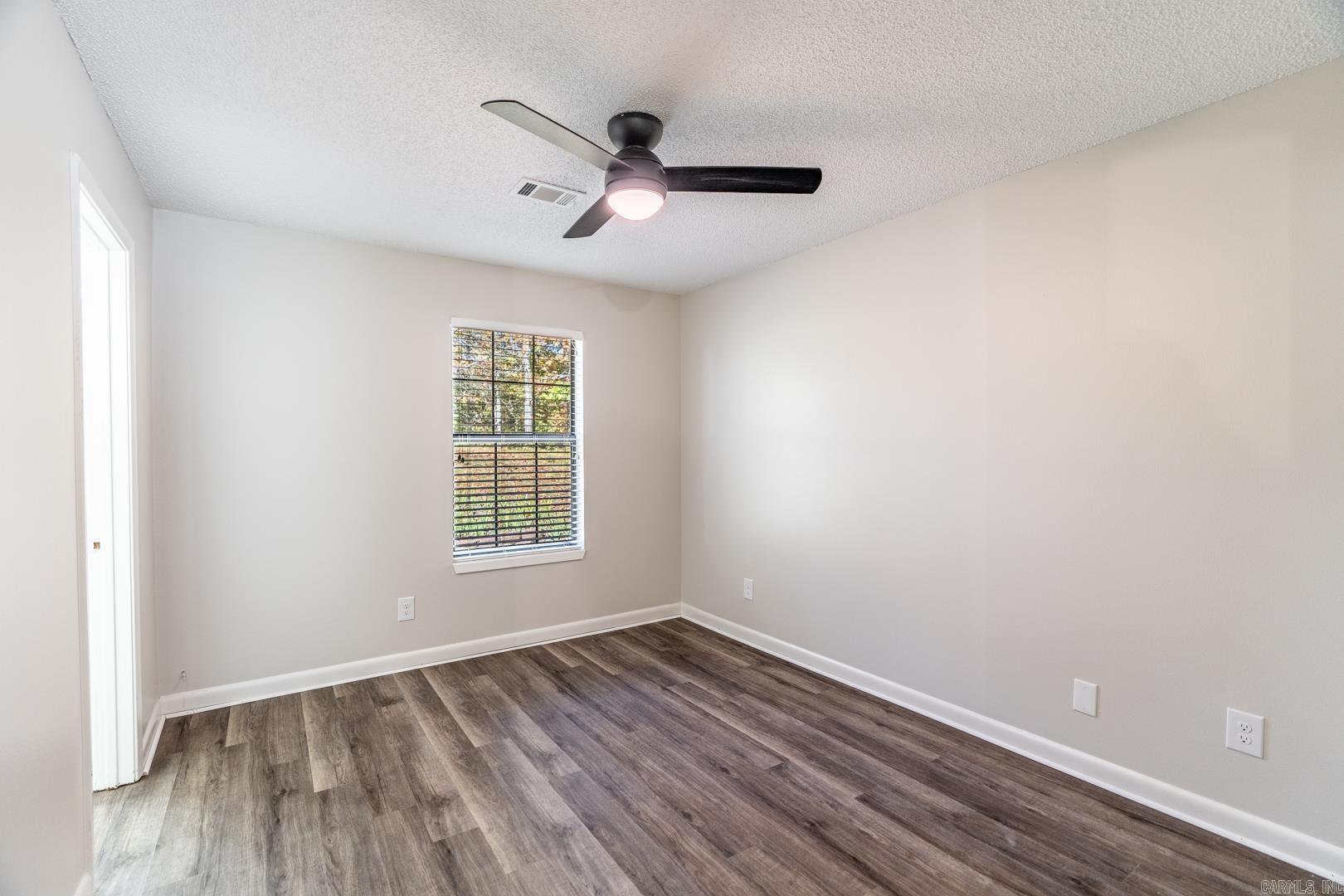 Diamondhead J - Residential