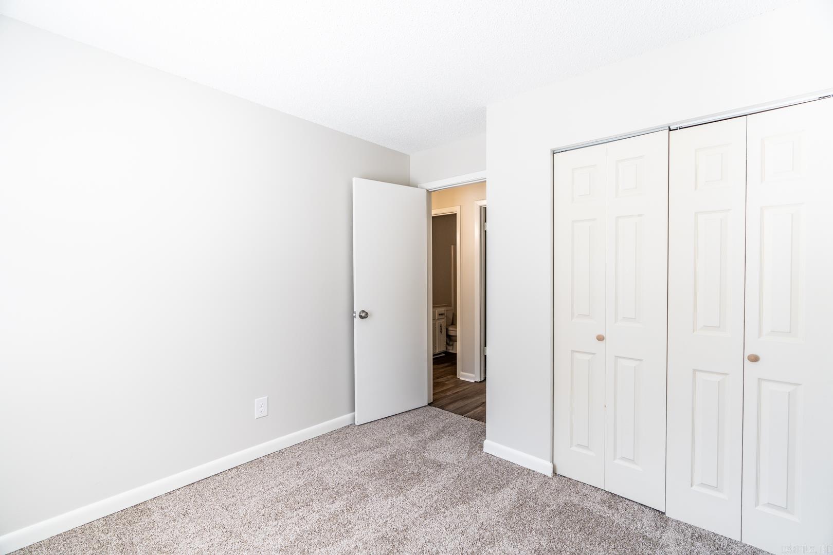 Diamondhead J - Residential