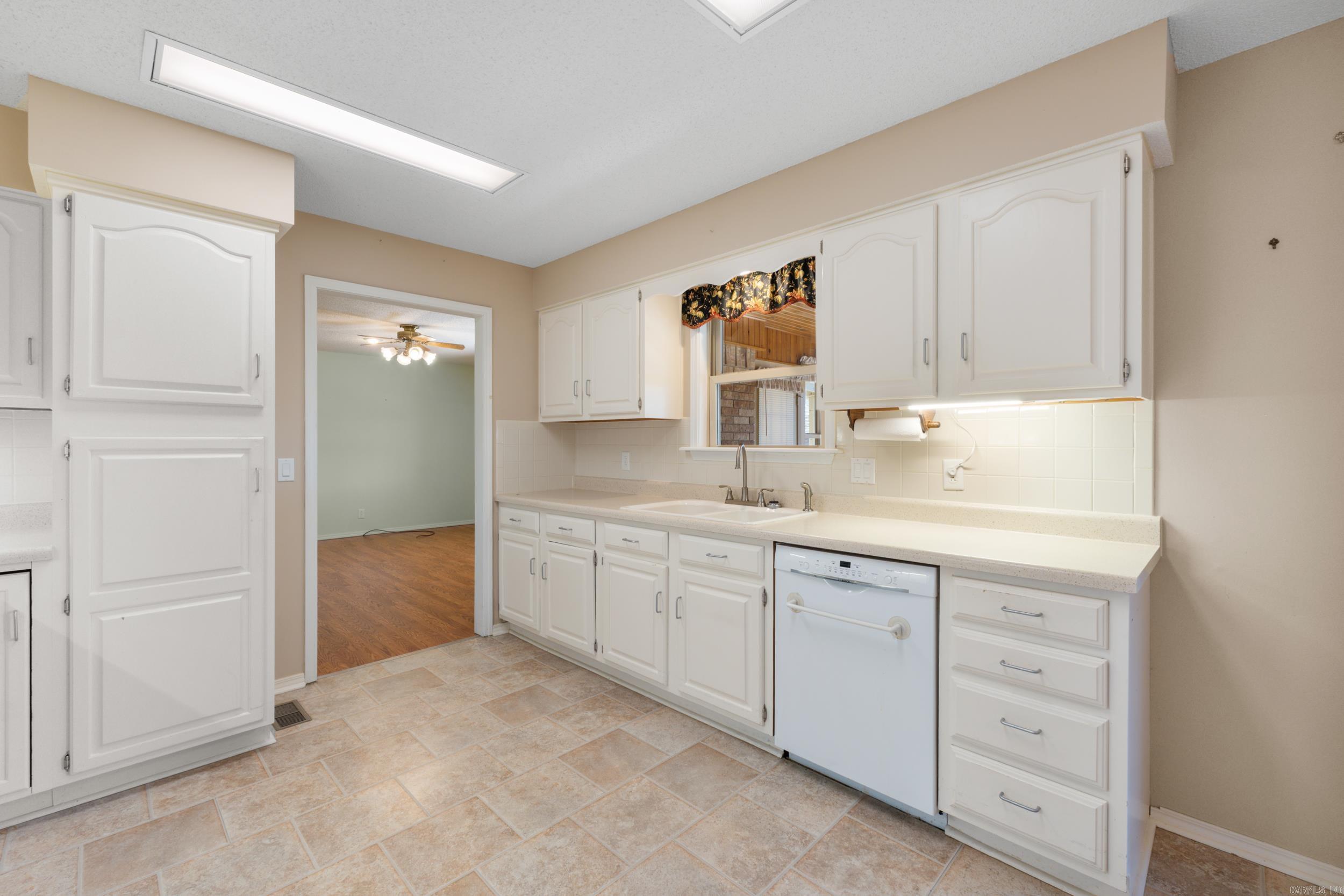 SOUTHERN MEADOWS ADD - Residential