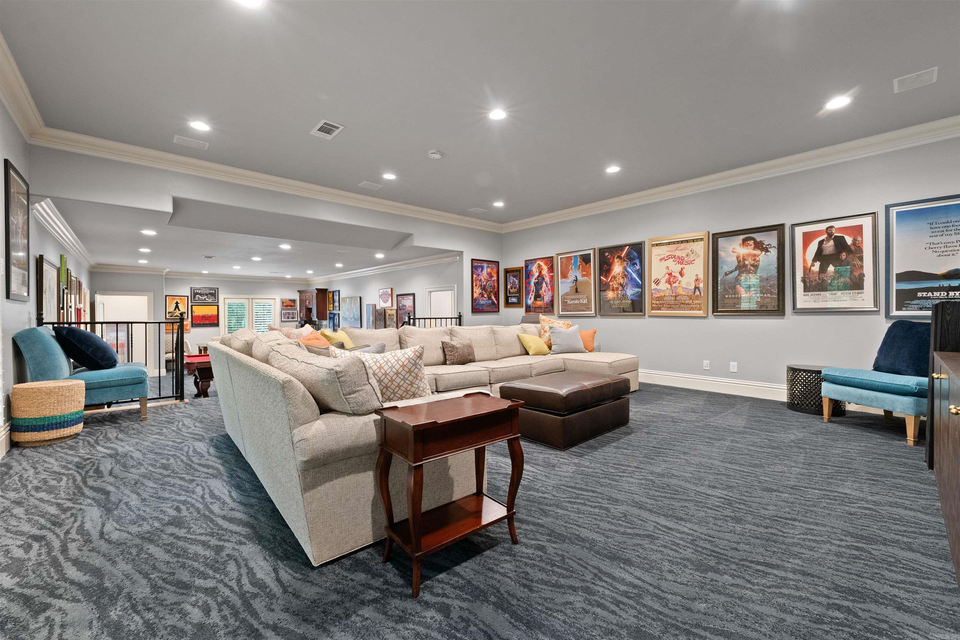 CHENAL VALLEY SOLOGNE CIRCLE - Residential