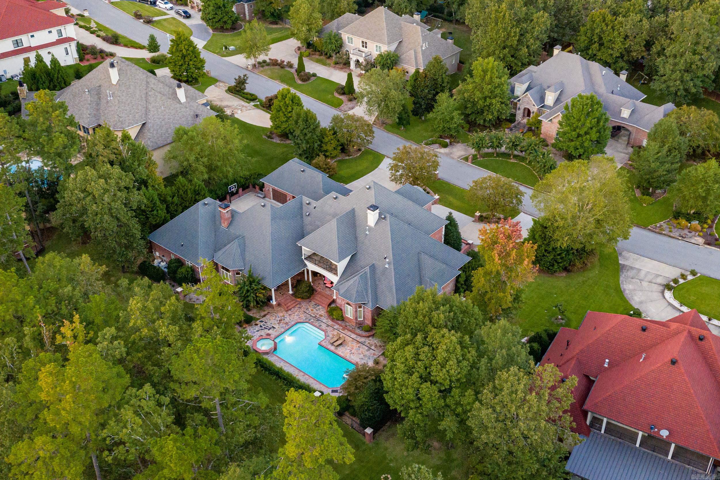 CHENAL VALLEY SOLOGNE CIRCLE - Residential