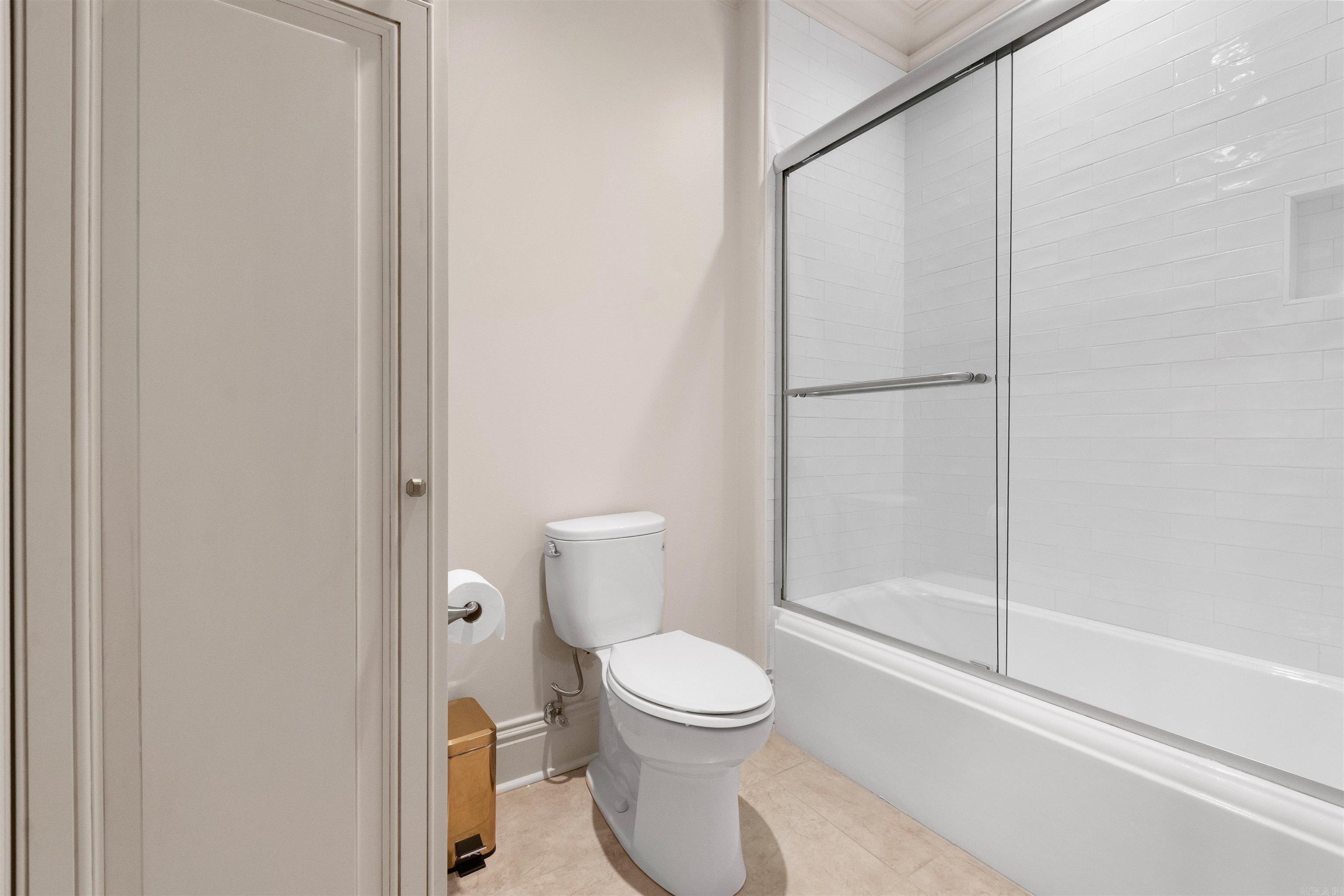 CHENAL VALLEY SOLOGNE CIRCLE - Residential