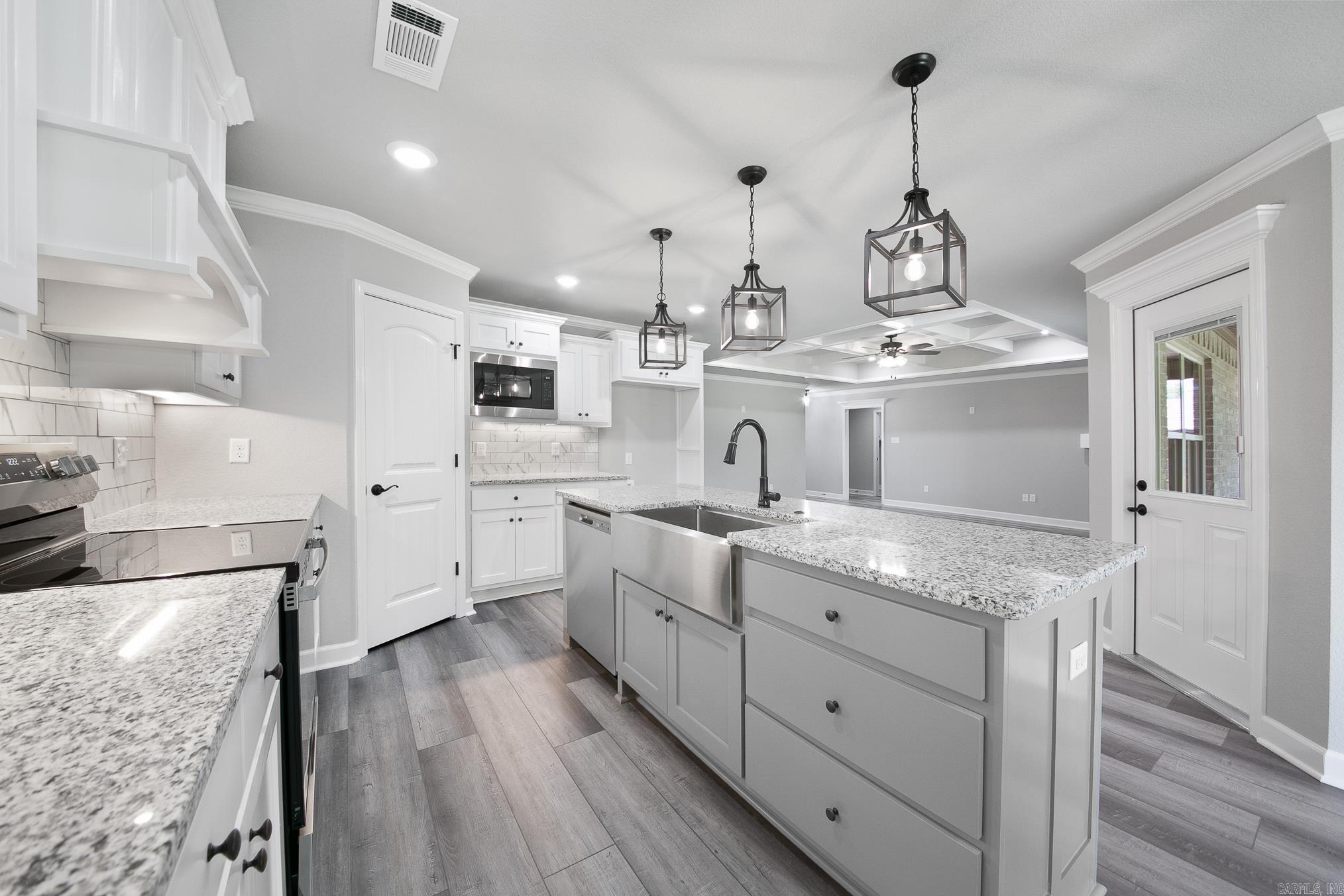 AUTUMN BROOKE - Residential