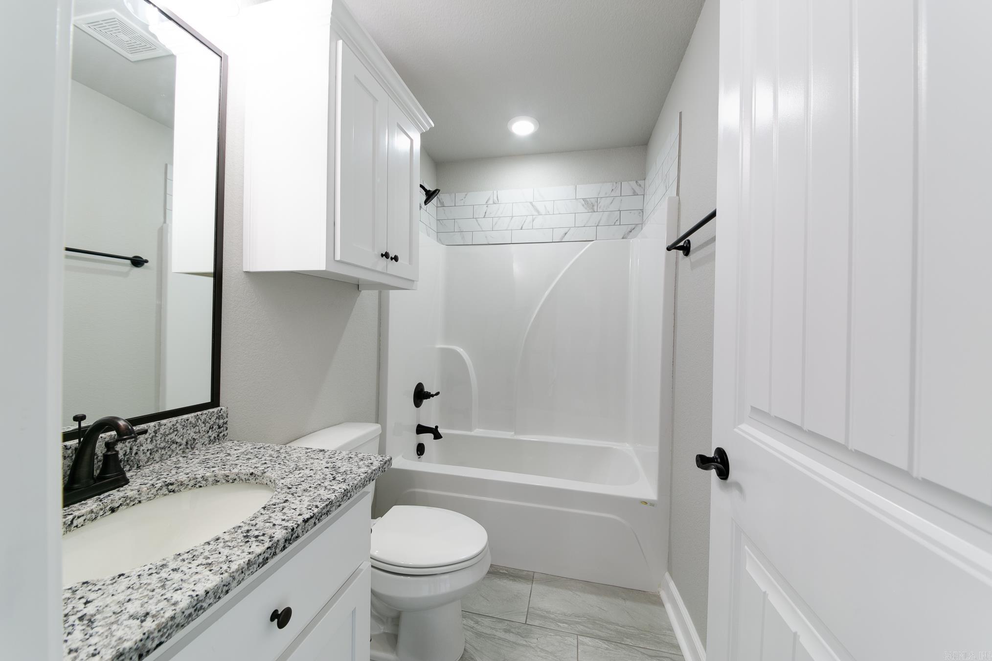 AUTUMN BROOKE - Residential