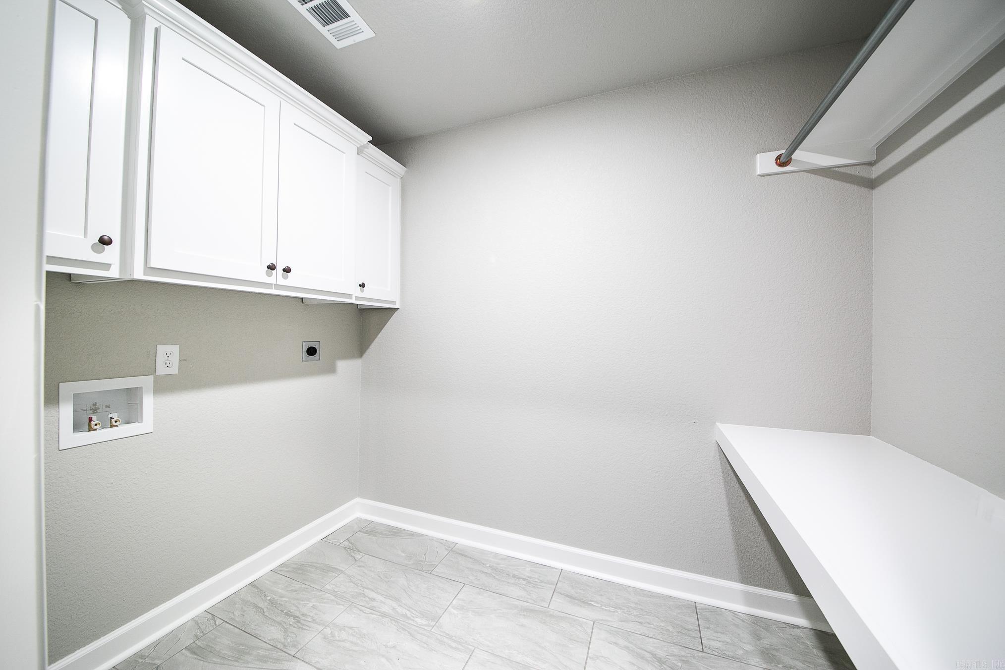 AUTUMN BROOKE - Residential