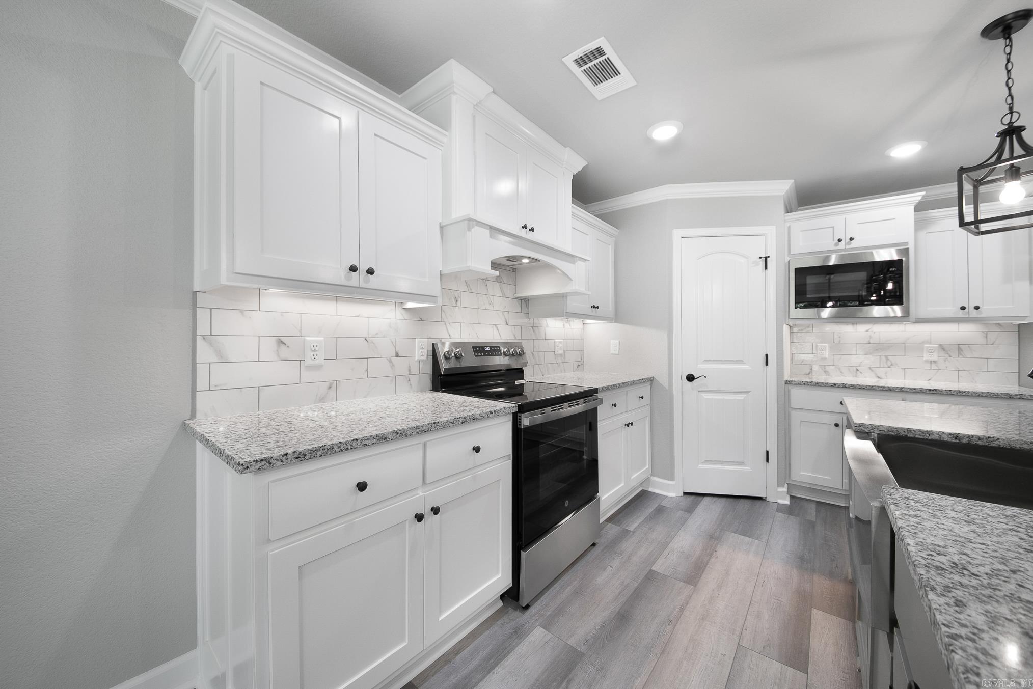 AUTUMN BROOKE - Residential