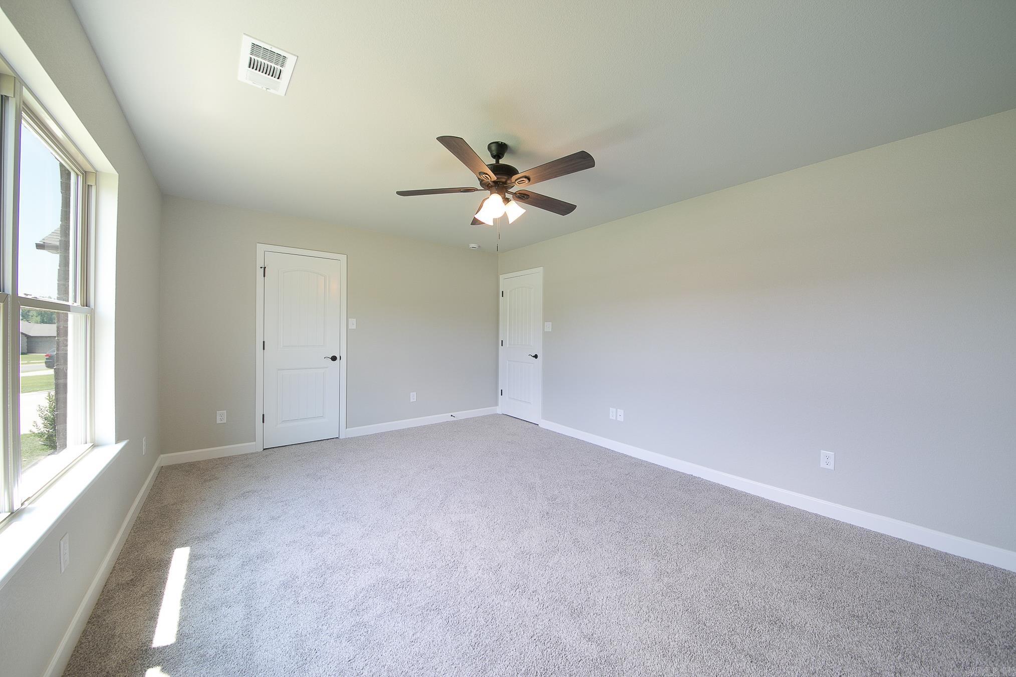 AUTUMN BROOKE - Residential