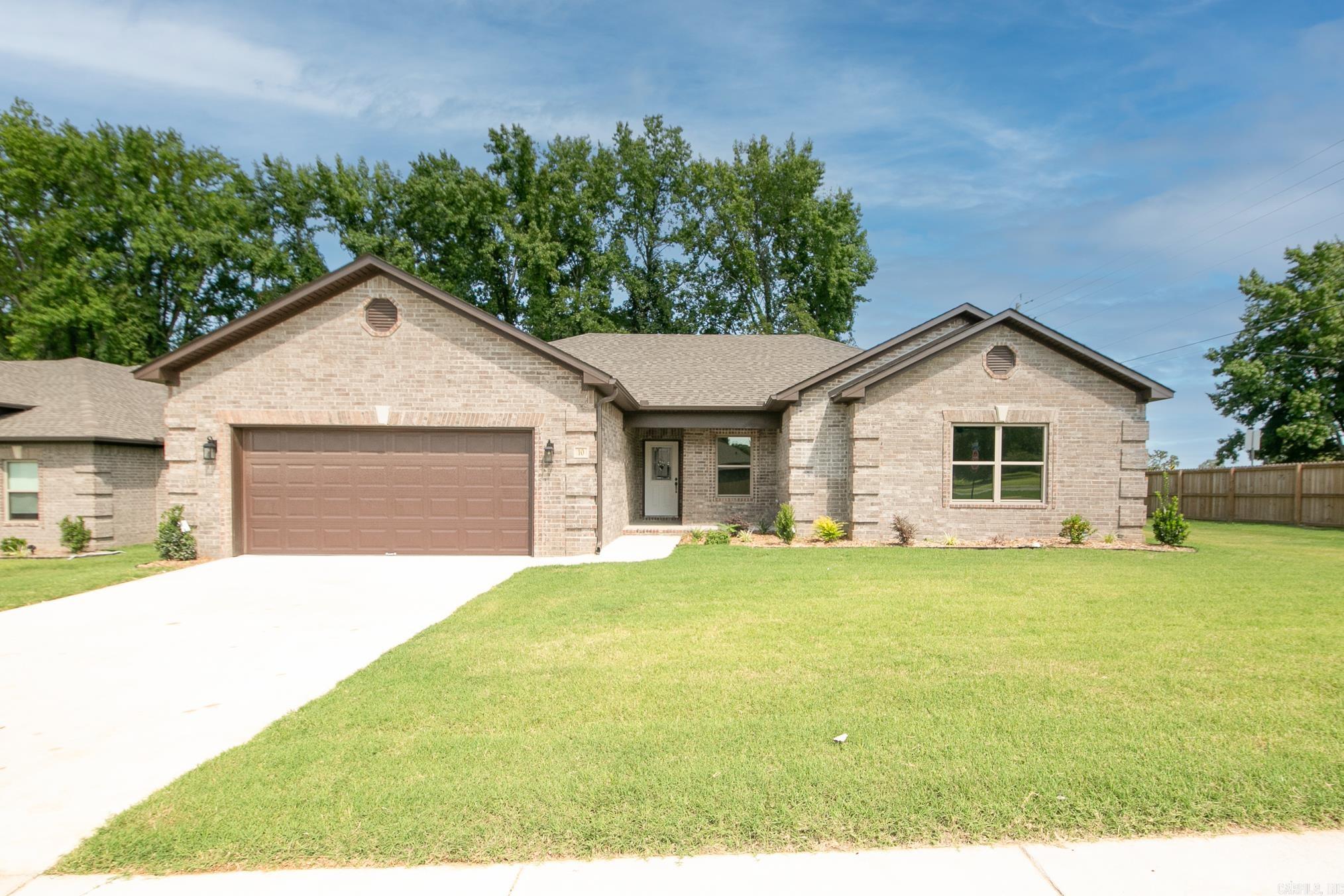 AUTUMN BROOKE - Residential