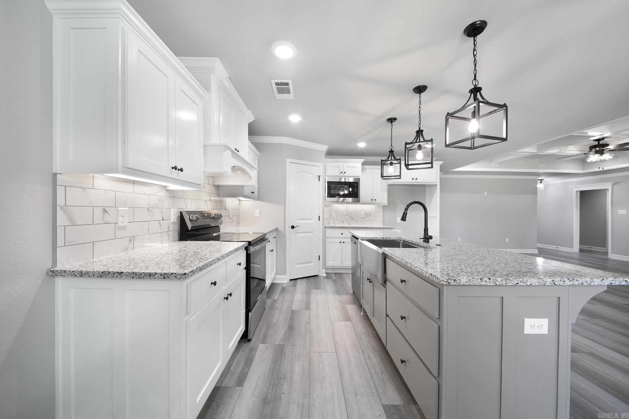 AUTUMN BROOKE - Residential